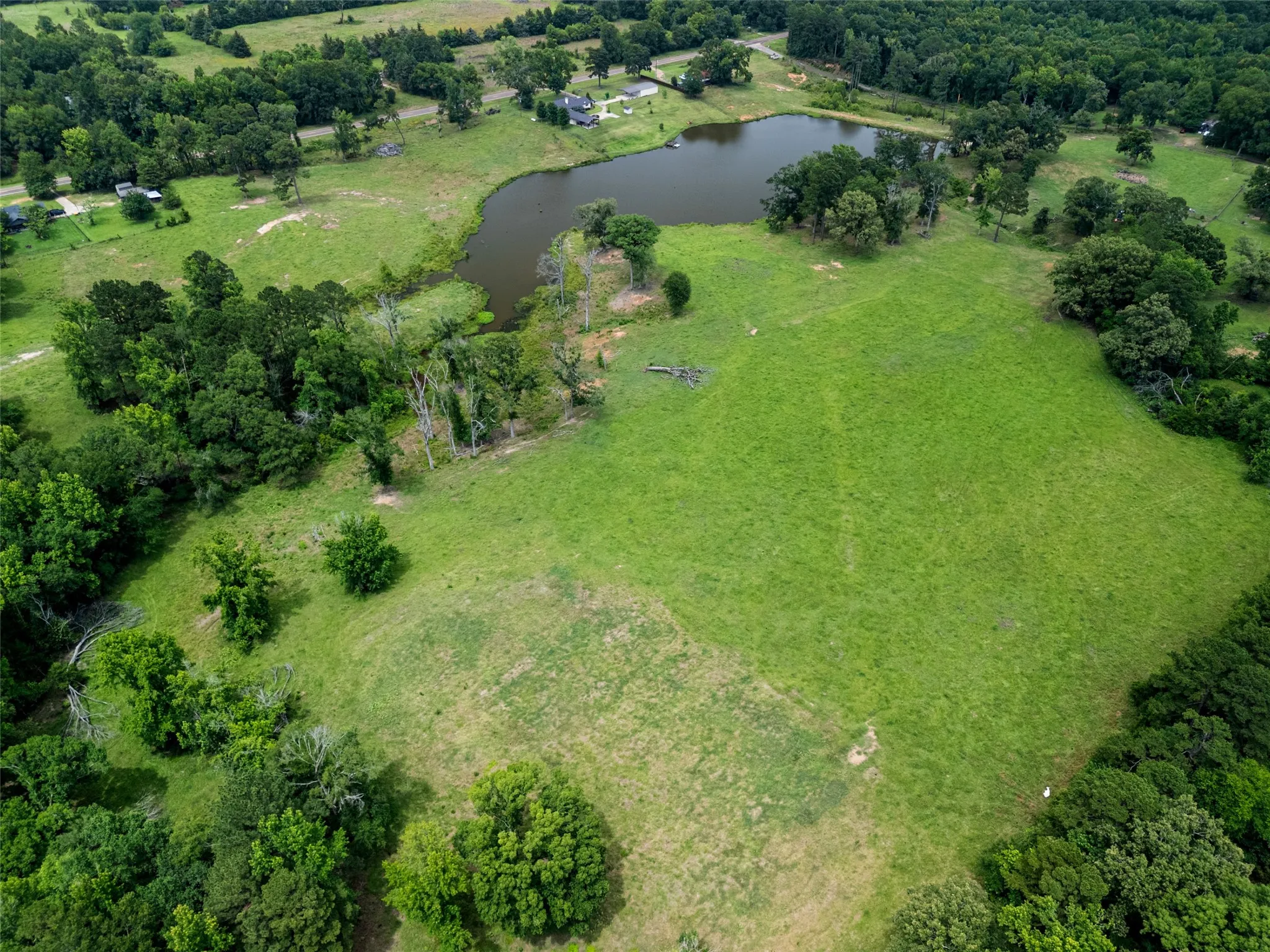 Single Family Residence For Sale in Upshur County , 9799 Fm 49, Big Sandy, Texas 75755, 3 Bedroom, 2 Bathroom, 2 Garage spaces, 2,626 Sqft, built in 1970, mls#21368072, Real Estate Agent in Big Sandy, Homes For Sale in Upshur county, Homes For Sale in Big Sandy, Realtor in Big Sandy Texas, Real Estate Brokerage Independent Realty Texas, Luminita Cordes Realtor