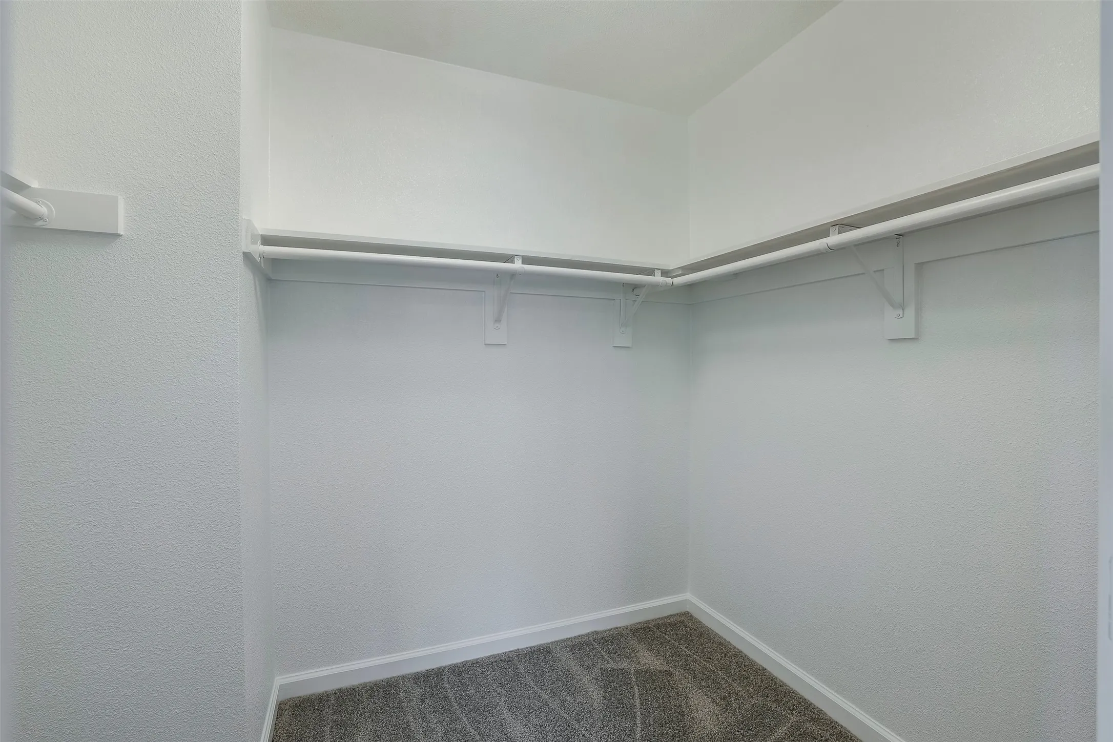 Single Family Residence For Sale in Denton County , 4201 Arbor Creek Drive, Carrollton, Texas 75010, 3 Bedroom, 2 Bathroom, 2 Garage spaces, 1,436 Sqft, built in 1987, mls#21368395, Real Estate Agent in Carrollton, Homes For Sale in Denton county, Homes For Sale in Carrollton, Realtor in Carrollton Texas, Real Estate Brokerage Independent Realty Texas, Luminita Cordes Realtor