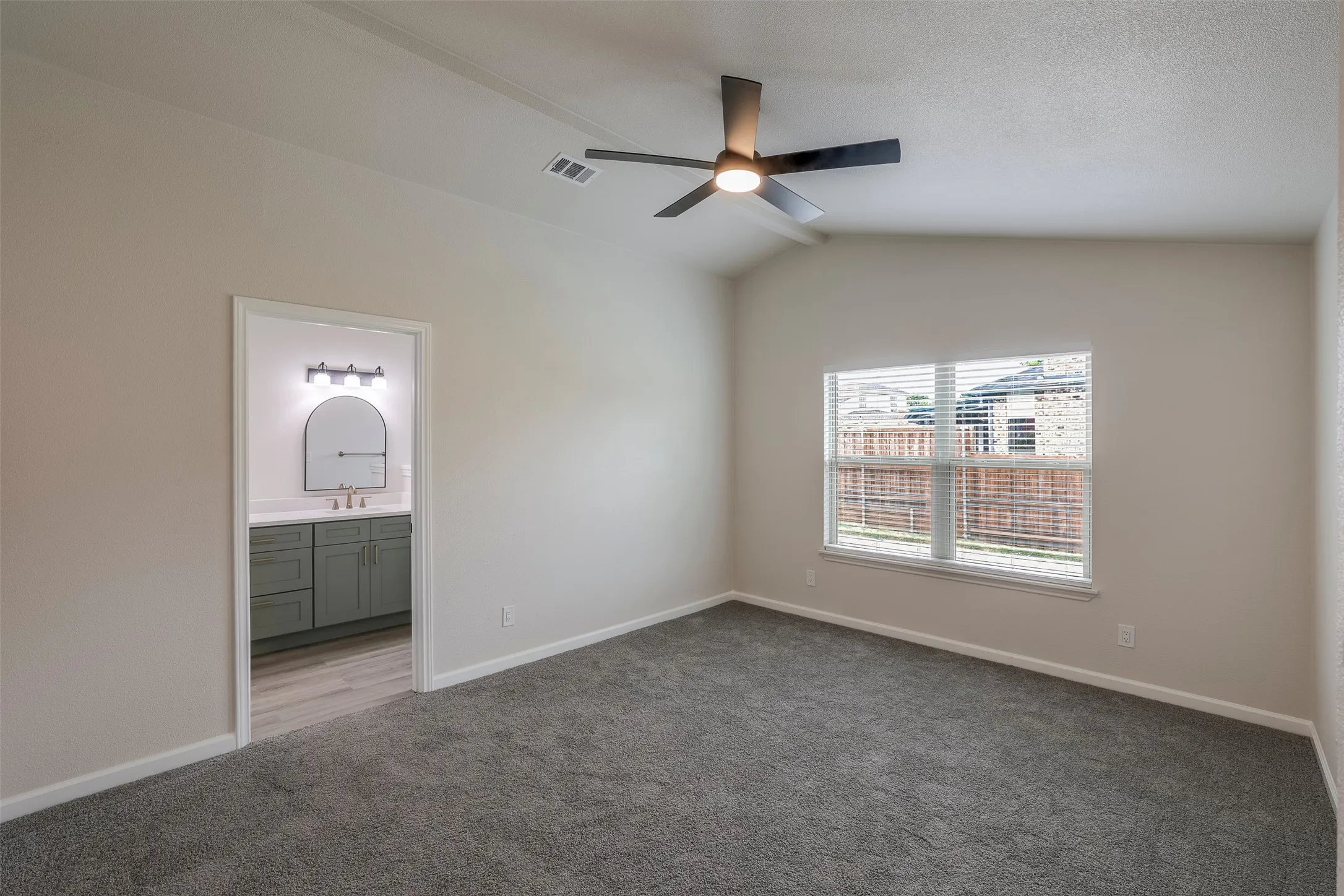 Single Family Residence For Sale in Denton County , 4201 Arbor Creek Drive, Carrollton, Texas 75010, 3 Bedroom, 2 Bathroom, 2 Garage spaces, 1,436 Sqft, built in 1987, mls#21368395, Real Estate Agent in Carrollton, Homes For Sale in Denton county, Homes For Sale in Carrollton, Realtor in Carrollton Texas, Real Estate Brokerage Independent Realty Texas, Luminita Cordes Realtor