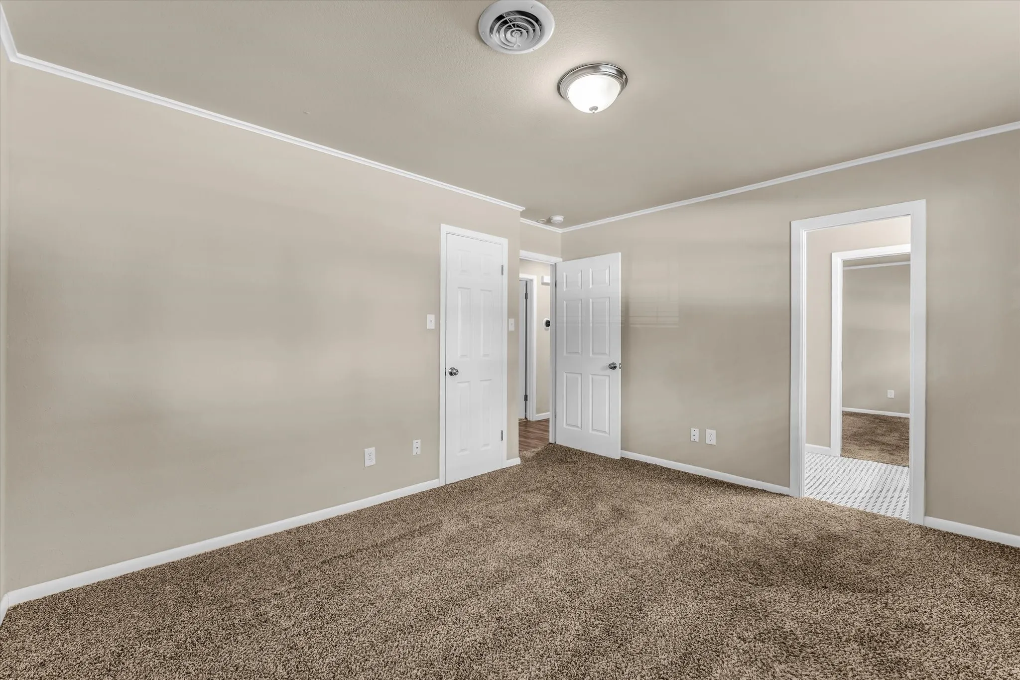 Single Family Residence For Sale in Mc Lennan County , 1728 Laurel Lake Drive, Waco, Texas 76710, 3 Bedroom, 3 Bathroom, Garage spaces, 2,245 Sqft, built in 1968, mls#21368452, Real Estate Agent in Waco, Homes For Sale in Mc Lennan county, Homes For Sale in Waco, Realtor in Waco Texas, Real Estate Brokerage Independent Realty Texas, Luminita Cordes Realtor