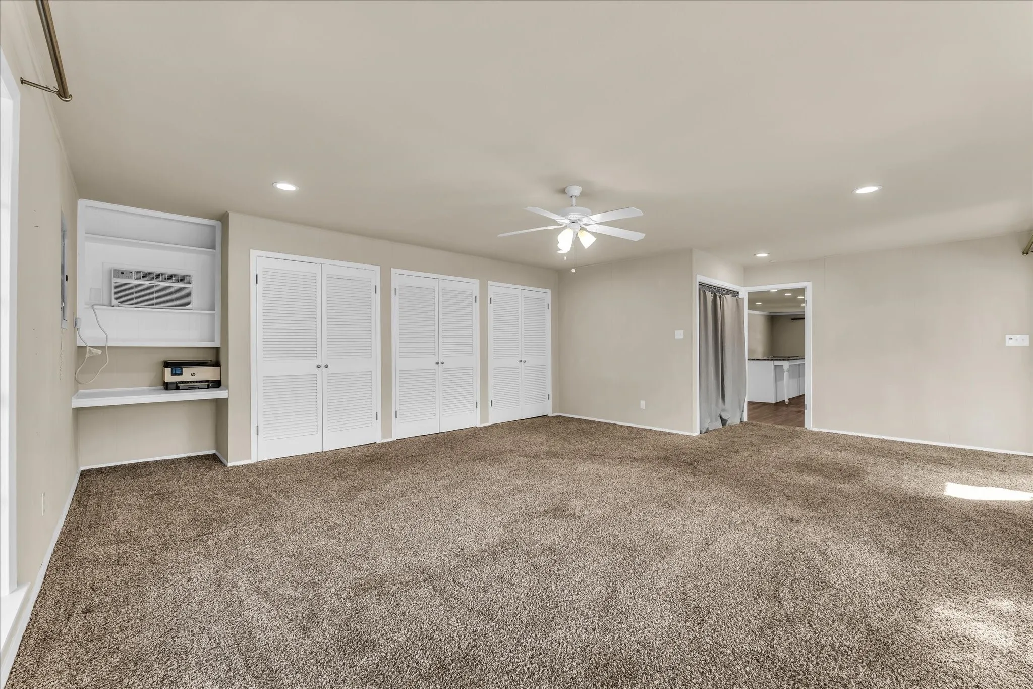 Single Family Residence For Sale in Mc Lennan County , 1728 Laurel Lake Drive, Waco, Texas 76710, 3 Bedroom, 3 Bathroom, Garage spaces, 2,245 Sqft, built in 1968, mls#21368452, Real Estate Agent in Waco, Homes For Sale in Mc Lennan county, Homes For Sale in Waco, Realtor in Waco Texas, Real Estate Brokerage Independent Realty Texas, Luminita Cordes Realtor