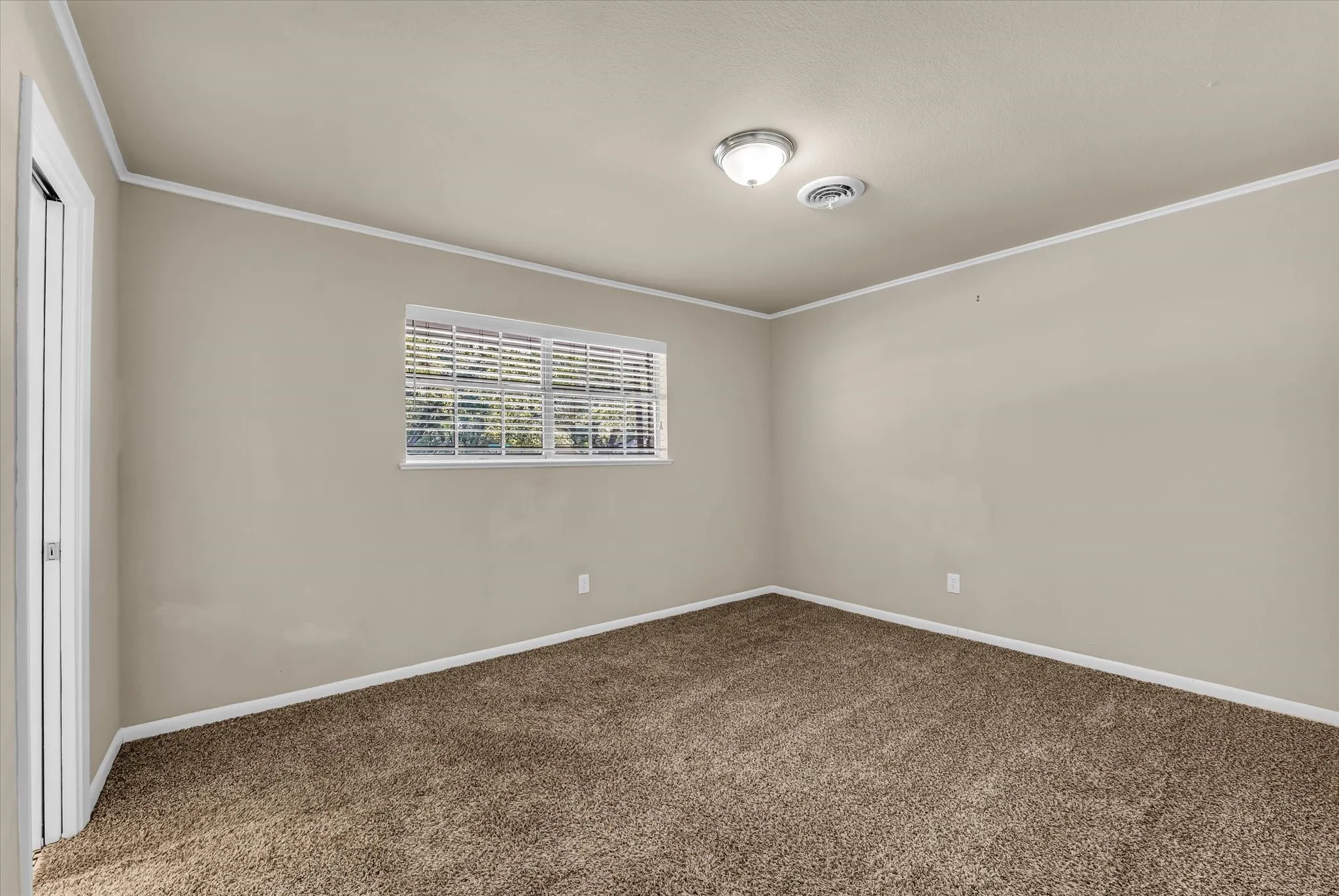 Single Family Residence For Sale in Mc Lennan County , 1728 Laurel Lake Drive, Waco, Texas 76710, 3 Bedroom, 3 Bathroom, Garage spaces, 2,245 Sqft, built in 1968, mls#21368452, Real Estate Agent in Waco, Homes For Sale in Mc Lennan county, Homes For Sale in Waco, Realtor in Waco Texas, Real Estate Brokerage Independent Realty Texas, Luminita Cordes Realtor