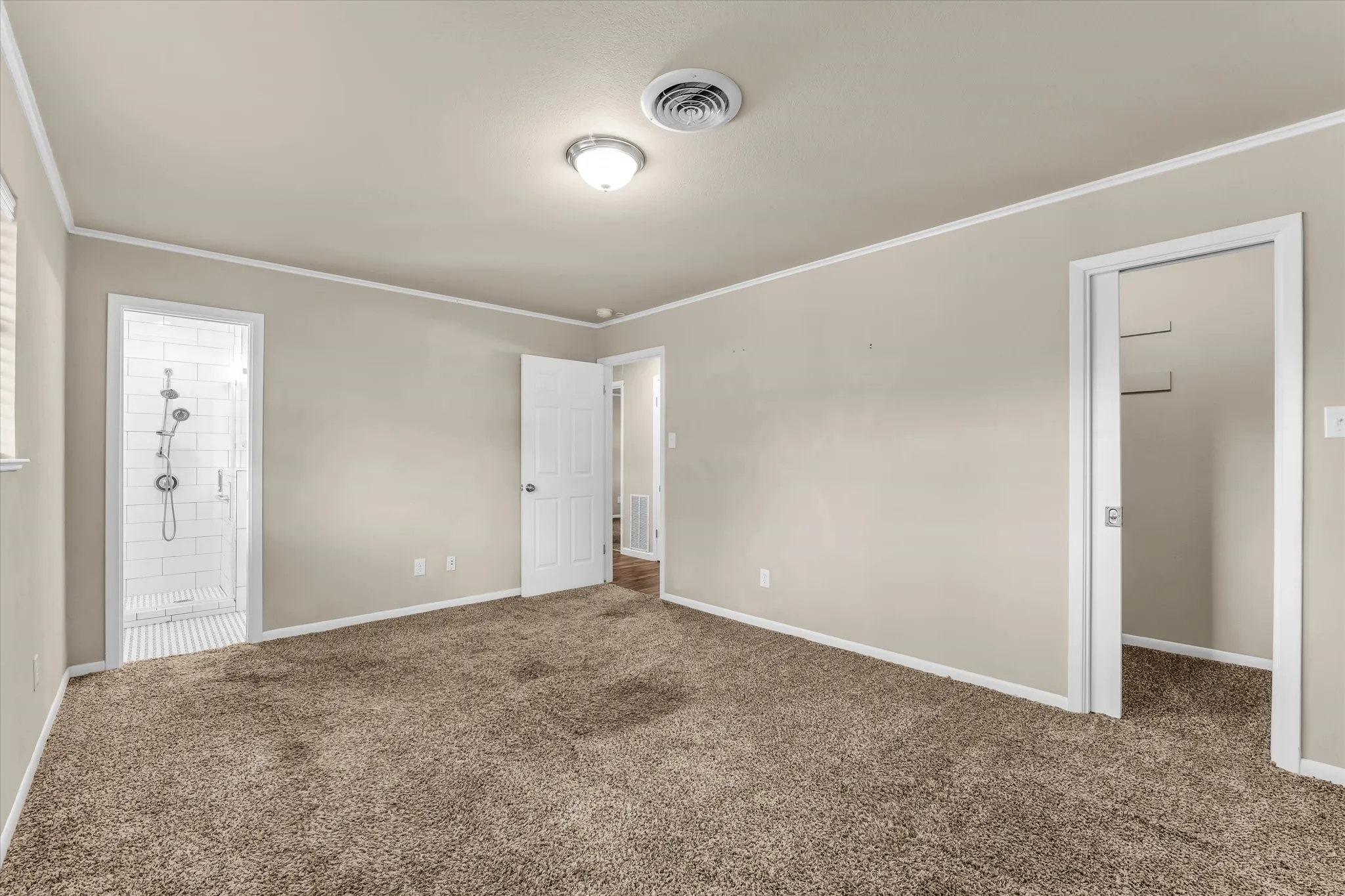 Single Family Residence For Sale in Mc Lennan County , 1728 Laurel Lake Drive, Waco, Texas 76710, 3 Bedroom, 3 Bathroom, Garage spaces, 2,245 Sqft, built in 1968, mls#21368452, Real Estate Agent in Waco, Homes For Sale in Mc Lennan county, Homes For Sale in Waco, Realtor in Waco Texas, Real Estate Brokerage Independent Realty Texas, Luminita Cordes Realtor
