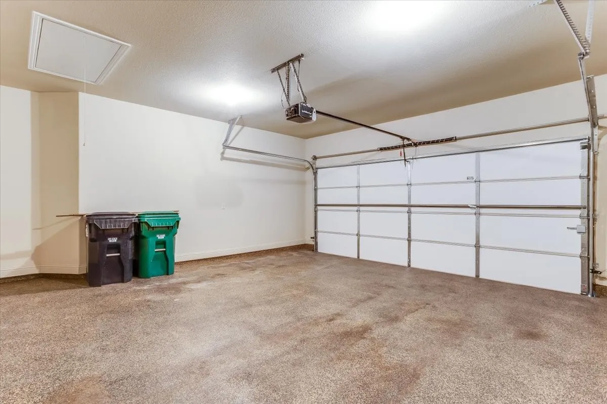 Single Family Residence For Sale in Denton County , 4125 Bonita Avenue, Denton, Texas 76210, 4 Bedroom, 2 Bathroom, 2 Garage spaces, 2,178 Sqft, built in 2016, mls#21360287, Real Estate Agent in Denton, Homes For Sale in Denton county, Homes For Sale in Denton, Realtor in Denton Texas, Real Estate Brokerage Independent Realty Texas, Luminita Cordes Realtor