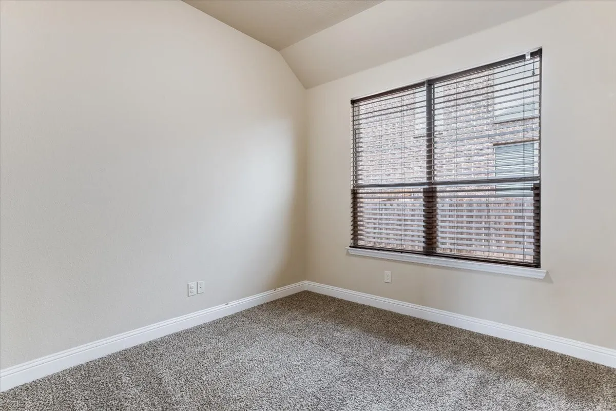 Single Family Residence For Sale in Denton County , 4125 Bonita Avenue, Denton, Texas 76210, 4 Bedroom, 2 Bathroom, 2 Garage spaces, 2,178 Sqft, built in 2016, mls#21360287, Real Estate Agent in Denton, Homes For Sale in Denton county, Homes For Sale in Denton, Realtor in Denton Texas, Real Estate Brokerage Independent Realty Texas, Luminita Cordes Realtor