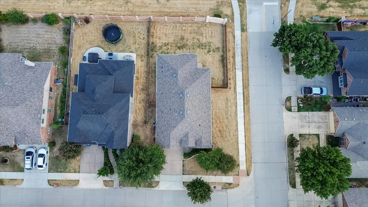 Single Family Residence For Sale in Denton County , 4125 Bonita Avenue, Denton, Texas 76210, 4 Bedroom, 2 Bathroom, 2 Garage spaces, 2,178 Sqft, built in 2016, mls#21360287, Real Estate Agent in Denton, Homes For Sale in Denton county, Homes For Sale in Denton, Realtor in Denton Texas, Real Estate Brokerage Independent Realty Texas, Luminita Cordes Realtor