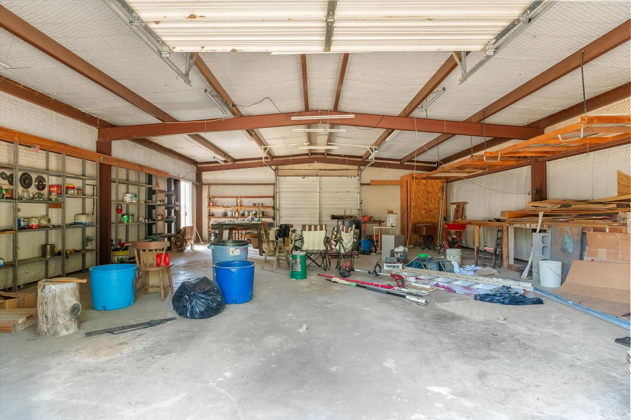 Single Family Residence For Sale in Van Zandt County , 9150 State Highway 198, Canton, Texas 75103, 2 Bedroom, 2 Bathroom, Garage spaces, 1,600 Sqft, built in 1999, mls#21368705, Real Estate Agent in Canton, Homes For Sale in Van Zandt county, Homes For Sale in Canton, Realtor in Canton Texas, Real Estate Brokerage Independent Realty Texas, Luminita Cordes Realtor