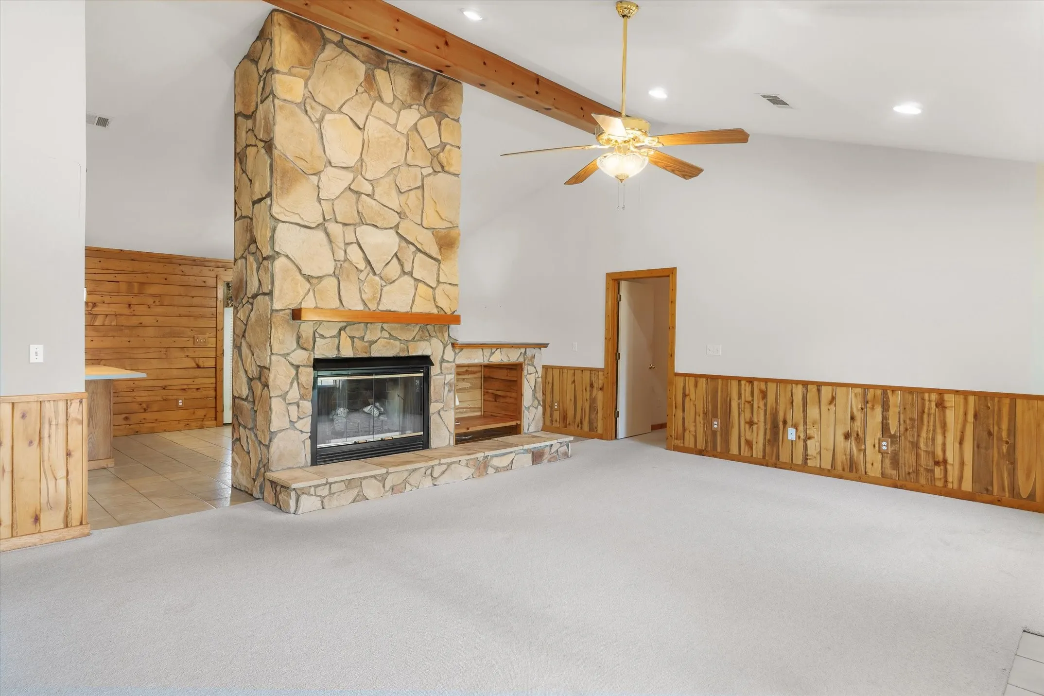 Single Family Residence For Sale in Van Zandt County , 9150 State Highway 198, Canton, Texas 75103, 2 Bedroom, 2 Bathroom, Garage spaces, 1,600 Sqft, built in 1999, mls#21368705, Real Estate Agent in Canton, Homes For Sale in Van Zandt county, Homes For Sale in Canton, Realtor in Canton Texas, Real Estate Brokerage Independent Realty Texas, Luminita Cordes Realtor