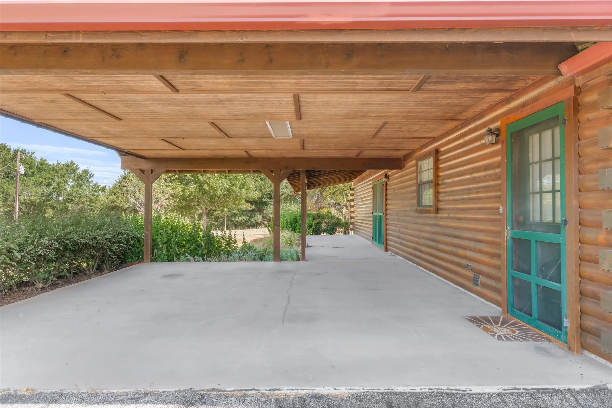 Single Family Residence For Sale in Van Zandt County , 9150 State Highway 198, Canton, Texas 75103, 2 Bedroom, 2 Bathroom, Garage spaces, 1,600 Sqft, built in 1999, mls#21368705, Real Estate Agent in Canton, Homes For Sale in Van Zandt county, Homes For Sale in Canton, Realtor in Canton Texas, Real Estate Brokerage Independent Realty Texas, Luminita Cordes Realtor
