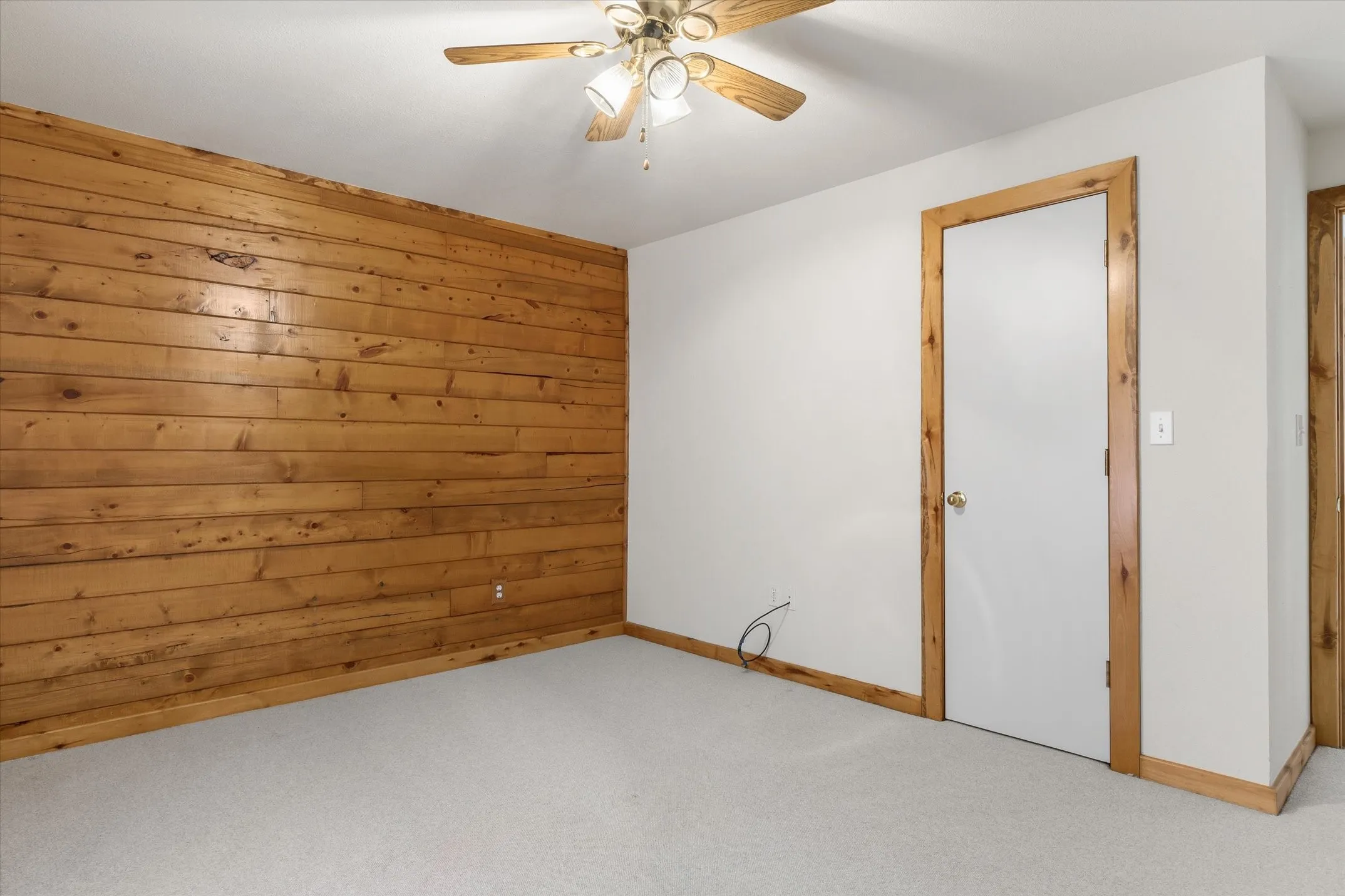 Single Family Residence For Sale in Van Zandt County , 9150 State Highway 198, Canton, Texas 75103, 2 Bedroom, 2 Bathroom, Garage spaces, 1,600 Sqft, built in 1999, mls#21368705, Real Estate Agent in Canton, Homes For Sale in Van Zandt county, Homes For Sale in Canton, Realtor in Canton Texas, Real Estate Brokerage Independent Realty Texas, Luminita Cordes Realtor