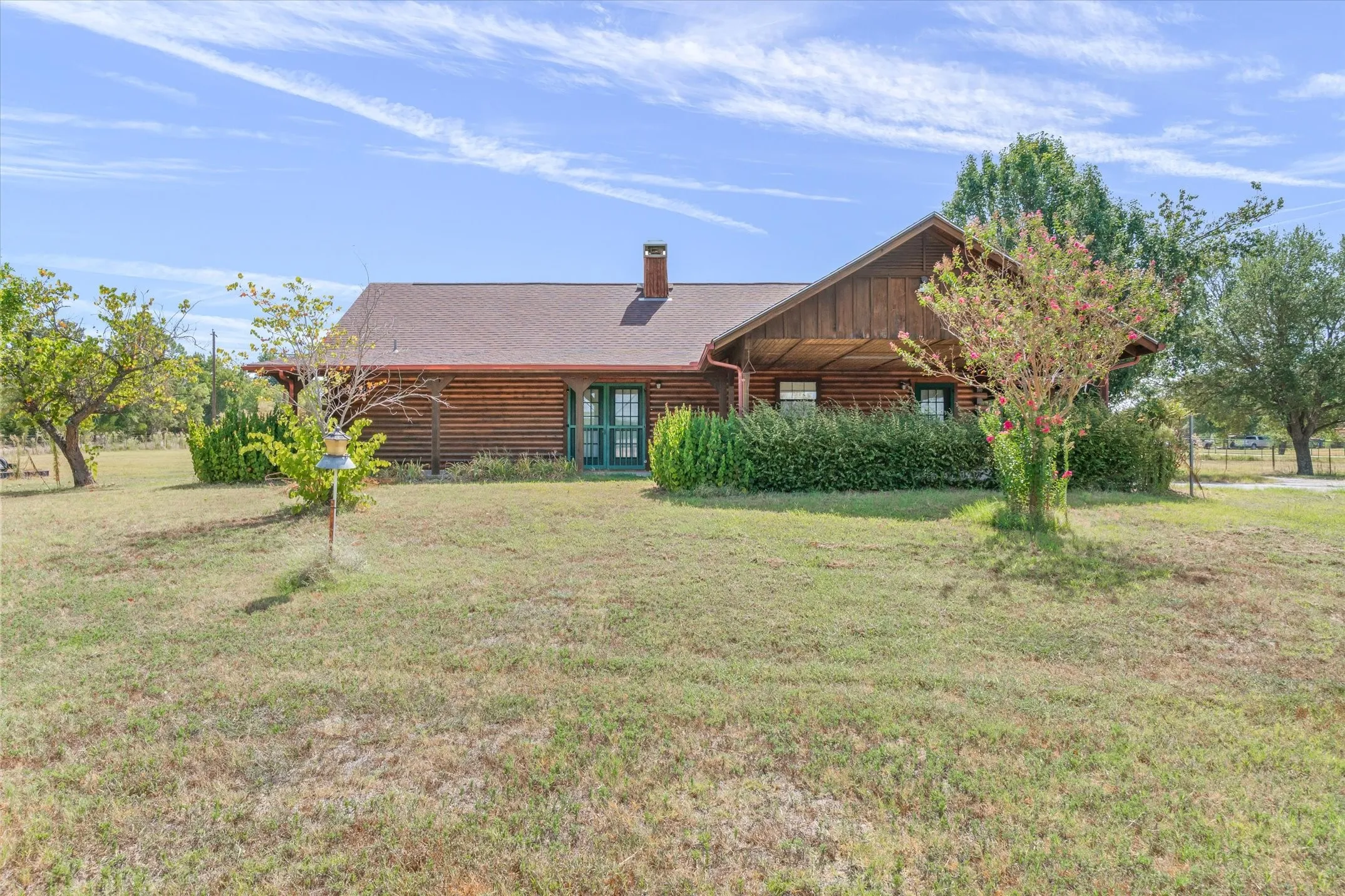 Single Family Residence For Sale in Van Zandt County , 9150 State Highway 198, Canton, Texas 75103, 2 Bedroom, 2 Bathroom, Garage spaces, 1,600 Sqft, built in 1999, mls#21368705, Real Estate Agent in Canton, Homes For Sale in Van Zandt county, Homes For Sale in Canton, Realtor in Canton Texas, Real Estate Brokerage Independent Realty Texas, Luminita Cordes Realtor