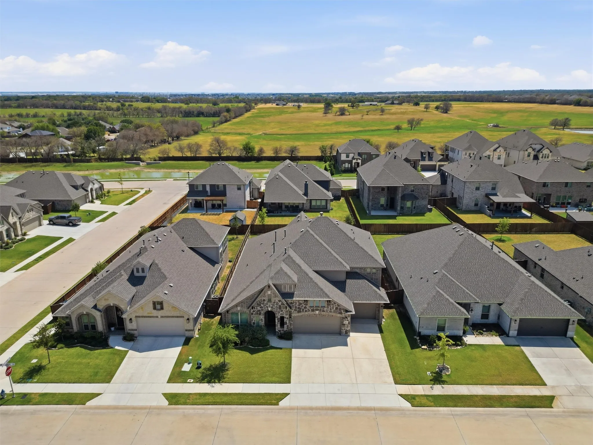 Single Family Residence For Sale in Denton County , 1003 Moss Grove Trail, Justin, Texas 76247, 4 Bedroom, 4 Bathroom, 3 Garage spaces, 3,741 Sqft, built in 2023, mls#21368647, Real Estate Agent in Justin, Homes For Sale in Denton county, Homes For Sale in Justin, Realtor in Justin Texas, Real Estate Brokerage Independent Realty Texas, Luminita Cordes Realtor