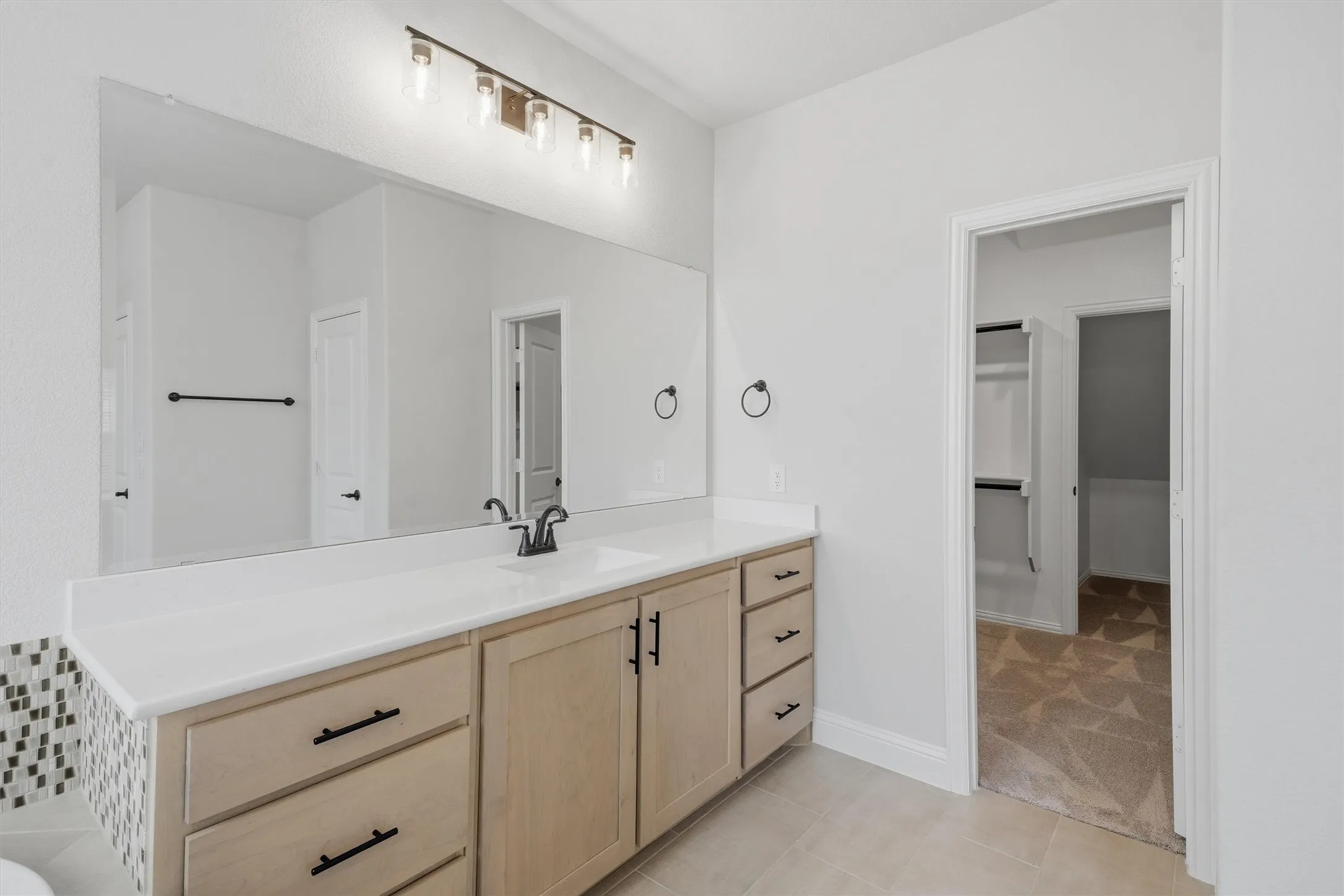 Single Family Residence For Sale in Denton County , 1003 Moss Grove Trail, Justin, Texas 76247, 4 Bedroom, 4 Bathroom, 3 Garage spaces, 3,741 Sqft, built in 2023, mls#21368647, Real Estate Agent in Justin, Homes For Sale in Denton county, Homes For Sale in Justin, Realtor in Justin Texas, Real Estate Brokerage Independent Realty Texas, Luminita Cordes Realtor