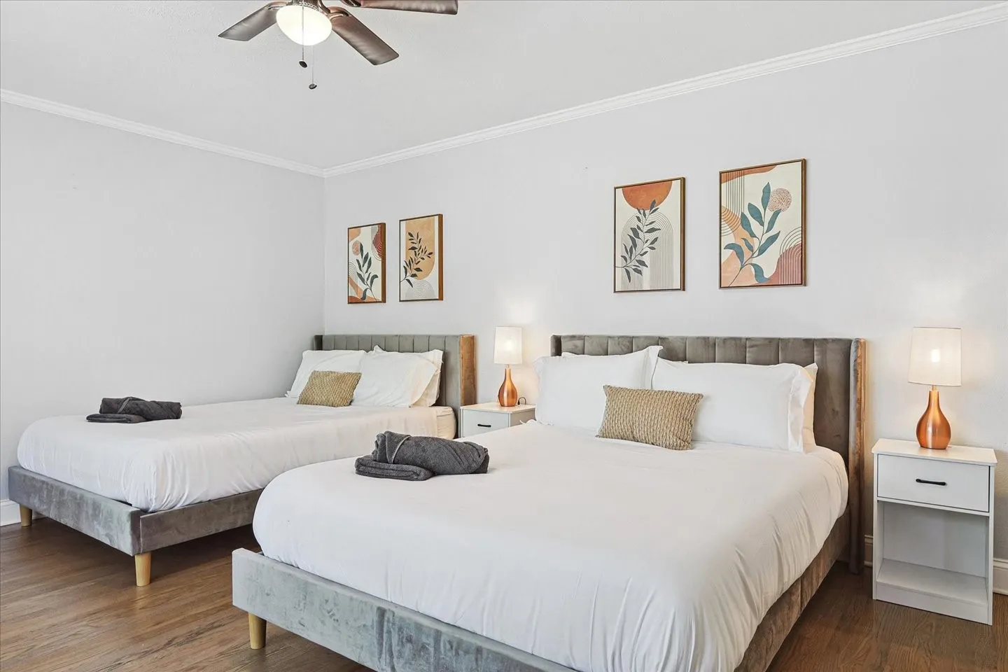 Single Family Residence For Rent in Dallas County , 3608 Courtdale, Farmers Branch, Texas 75234, 4 Bedroom, 3 Bathroom, Garage spaces, 2,867 Sqft, built in 1965, mls#21368735, Real Estate Agent in Farmers Branch, Homes For Rent in Dallas county, Homes For Rent in Farmers Branch, Realtor in Farmers Branch Texas, Real Estate Brokerage Independent Realty Texas, Luminita Cordes Realtor