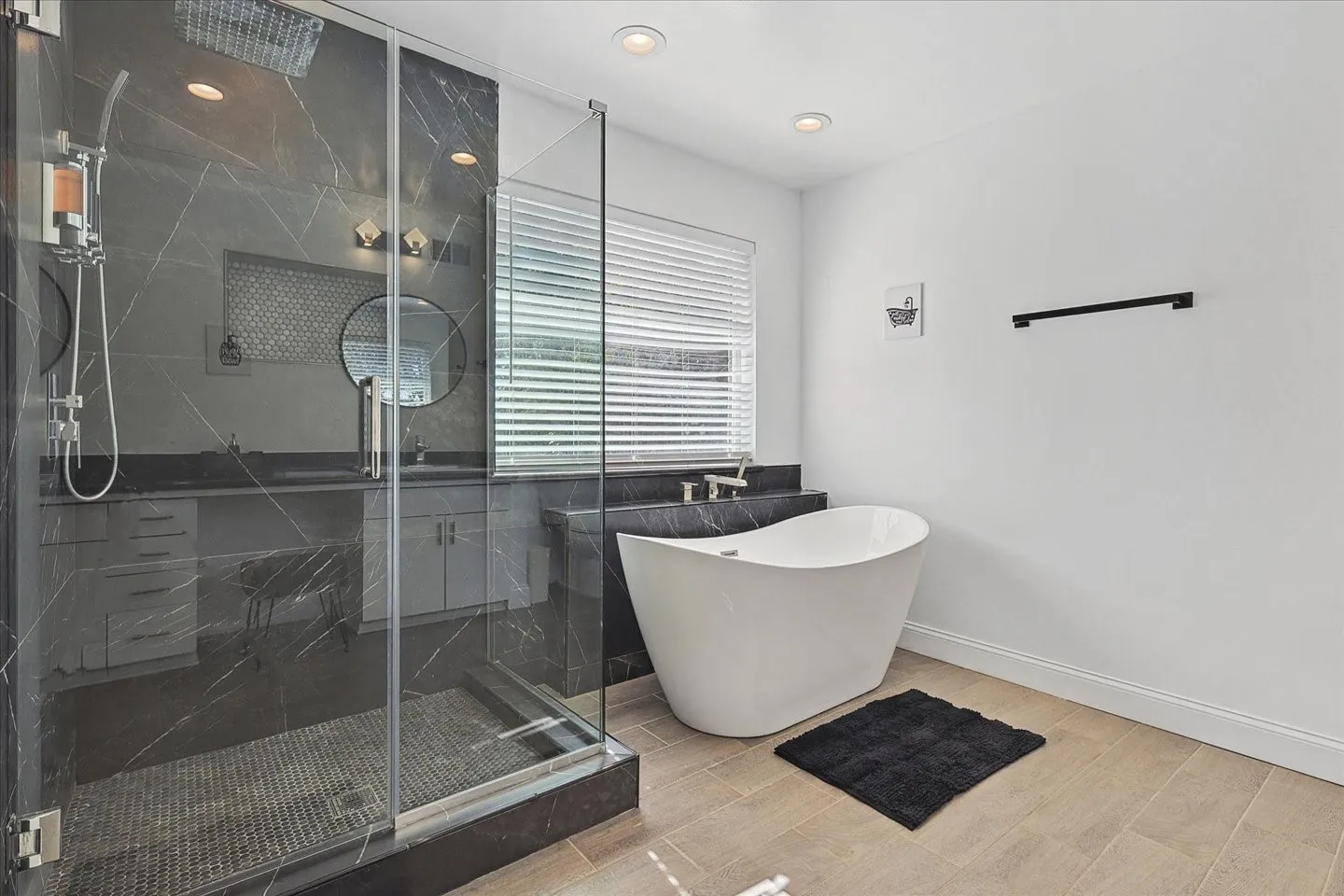 Single Family Residence For Rent in Dallas County , 3608 Courtdale, Farmers Branch, Texas 75234, 4 Bedroom, 3 Bathroom, Garage spaces, 2,867 Sqft, built in 1965, mls#21368735, Real Estate Agent in Farmers Branch, Homes For Rent in Dallas county, Homes For Rent in Farmers Branch, Realtor in Farmers Branch Texas, Real Estate Brokerage Independent Realty Texas, Luminita Cordes Realtor