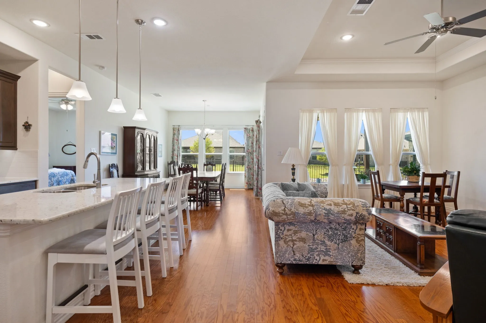 Single Family Residence For Sale in Johnson County , 918 Capella Lane, Mansfield, Texas 76063, 2 Bedroom, 2 Bathroom, 2 Garage spaces, 2,267 Sqft, built in 2022, mls#21367339, Real Estate Agent in Mansfield, Homes For Sale in Johnson county, Homes For Sale in Mansfield, Realtor in Mansfield Texas, Real Estate Brokerage Independent Realty Texas, Luminita Cordes Realtor