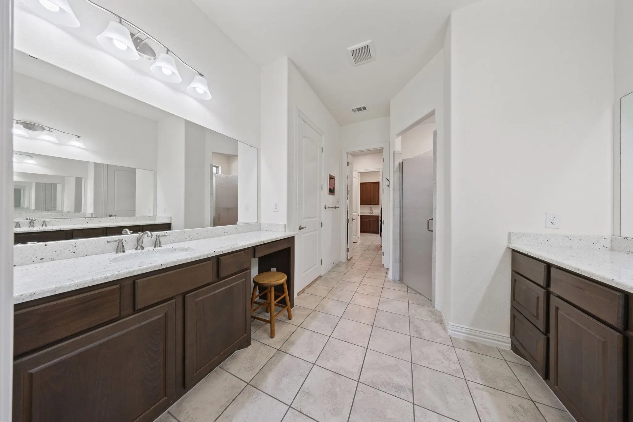Single Family Residence For Sale in Johnson County , 918 Capella Lane, Mansfield, Texas 76063, 2 Bedroom, 2 Bathroom, 2 Garage spaces, 2,267 Sqft, built in 2022, mls#21367339, Real Estate Agent in Mansfield, Homes For Sale in Johnson county, Homes For Sale in Mansfield, Realtor in Mansfield Texas, Real Estate Brokerage Independent Realty Texas, Luminita Cordes Realtor