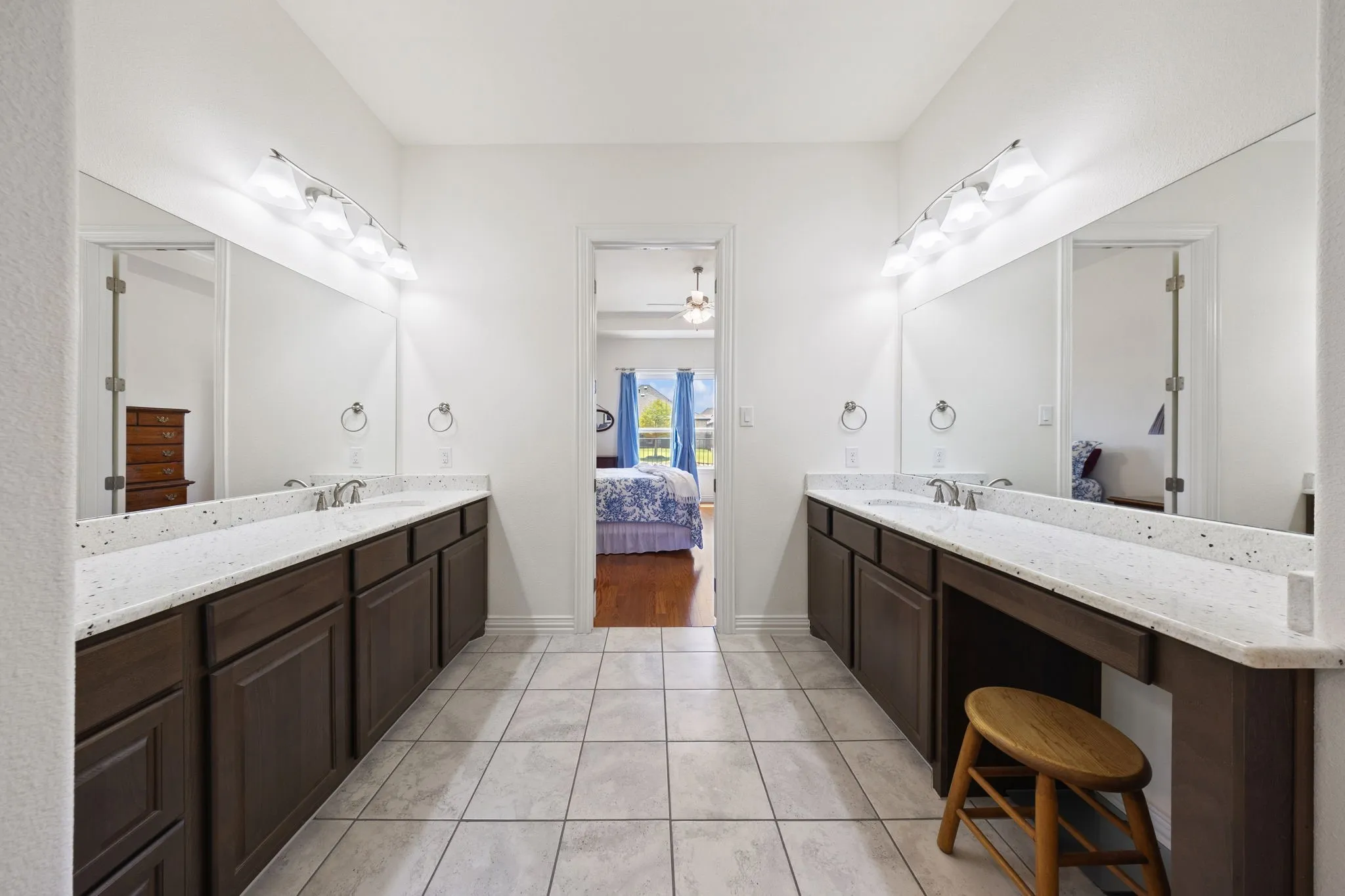Single Family Residence For Sale in Johnson County , 918 Capella Lane, Mansfield, Texas 76063, 2 Bedroom, 2 Bathroom, 2 Garage spaces, 2,267 Sqft, built in 2022, mls#21367339, Real Estate Agent in Mansfield, Homes For Sale in Johnson county, Homes For Sale in Mansfield, Realtor in Mansfield Texas, Real Estate Brokerage Independent Realty Texas, Luminita Cordes Realtor