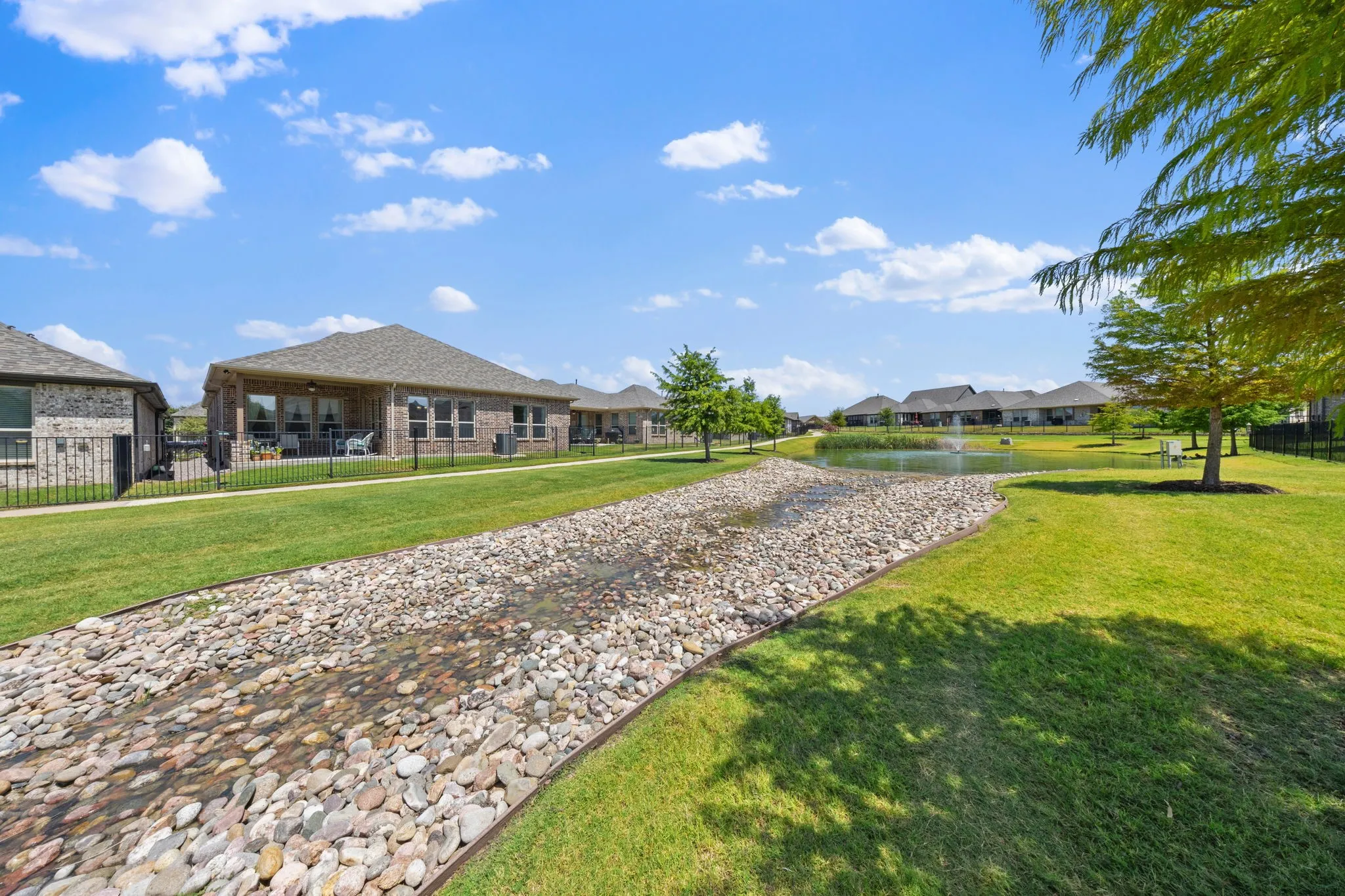Single Family Residence For Sale in Johnson County , 918 Capella Lane, Mansfield, Texas 76063, 2 Bedroom, 2 Bathroom, 2 Garage spaces, 2,267 Sqft, built in 2022, mls#21367339, Real Estate Agent in Mansfield, Homes For Sale in Johnson county, Homes For Sale in Mansfield, Realtor in Mansfield Texas, Real Estate Brokerage Independent Realty Texas, Luminita Cordes Realtor
