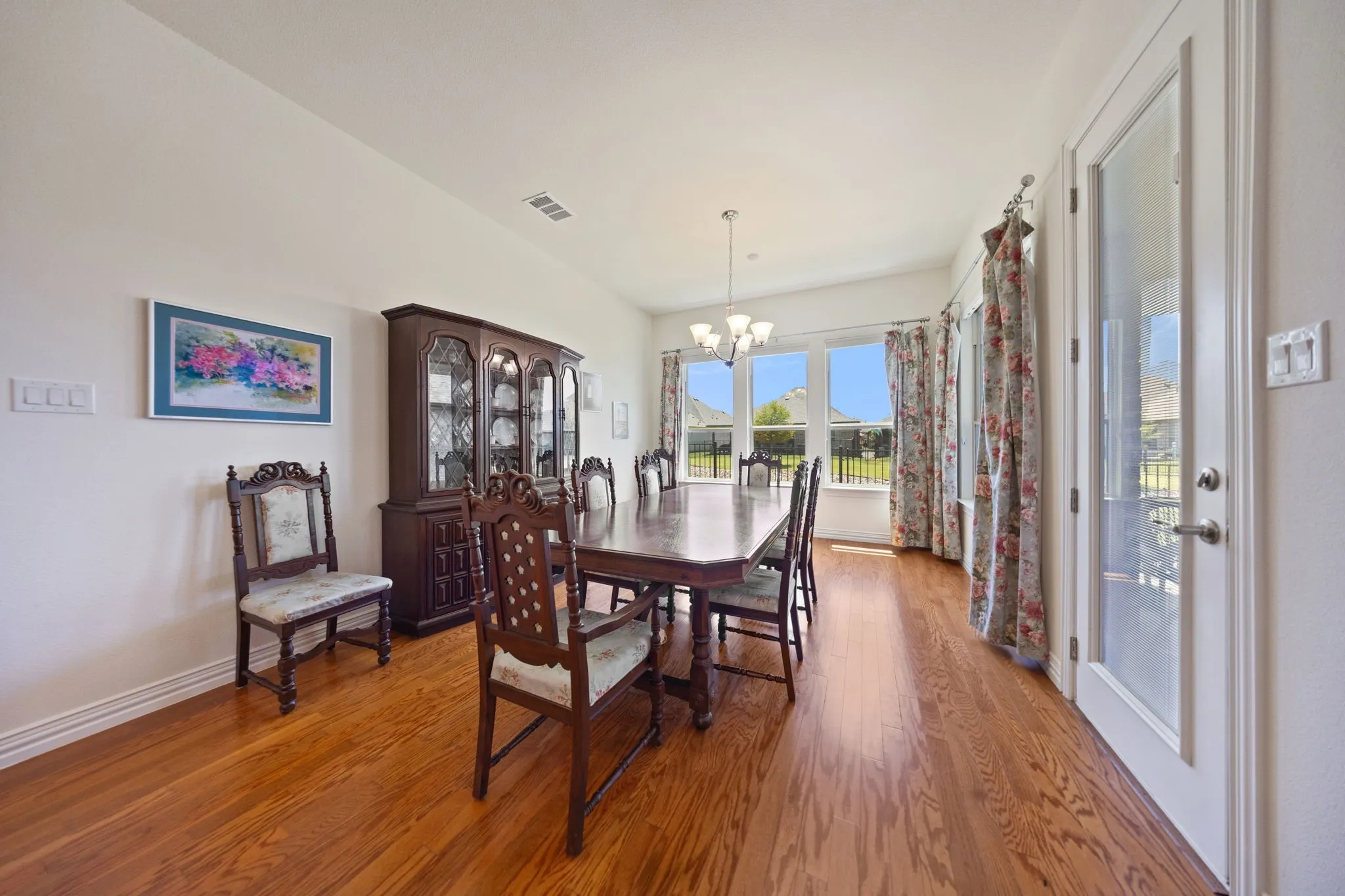 Single Family Residence For Sale in Johnson County , 918 Capella Lane, Mansfield, Texas 76063, 2 Bedroom, 2 Bathroom, 2 Garage spaces, 2,267 Sqft, built in 2022, mls#21367339, Real Estate Agent in Mansfield, Homes For Sale in Johnson county, Homes For Sale in Mansfield, Realtor in Mansfield Texas, Real Estate Brokerage Independent Realty Texas, Luminita Cordes Realtor