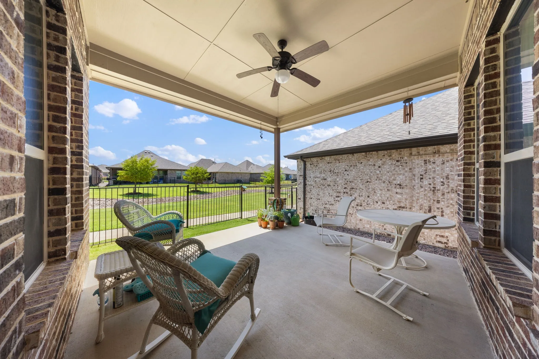 Single Family Residence For Sale in Johnson County , 918 Capella Lane, Mansfield, Texas 76063, 2 Bedroom, 2 Bathroom, 2 Garage spaces, 2,267 Sqft, built in 2022, mls#21367339, Real Estate Agent in Mansfield, Homes For Sale in Johnson county, Homes For Sale in Mansfield, Realtor in Mansfield Texas, Real Estate Brokerage Independent Realty Texas, Luminita Cordes Realtor