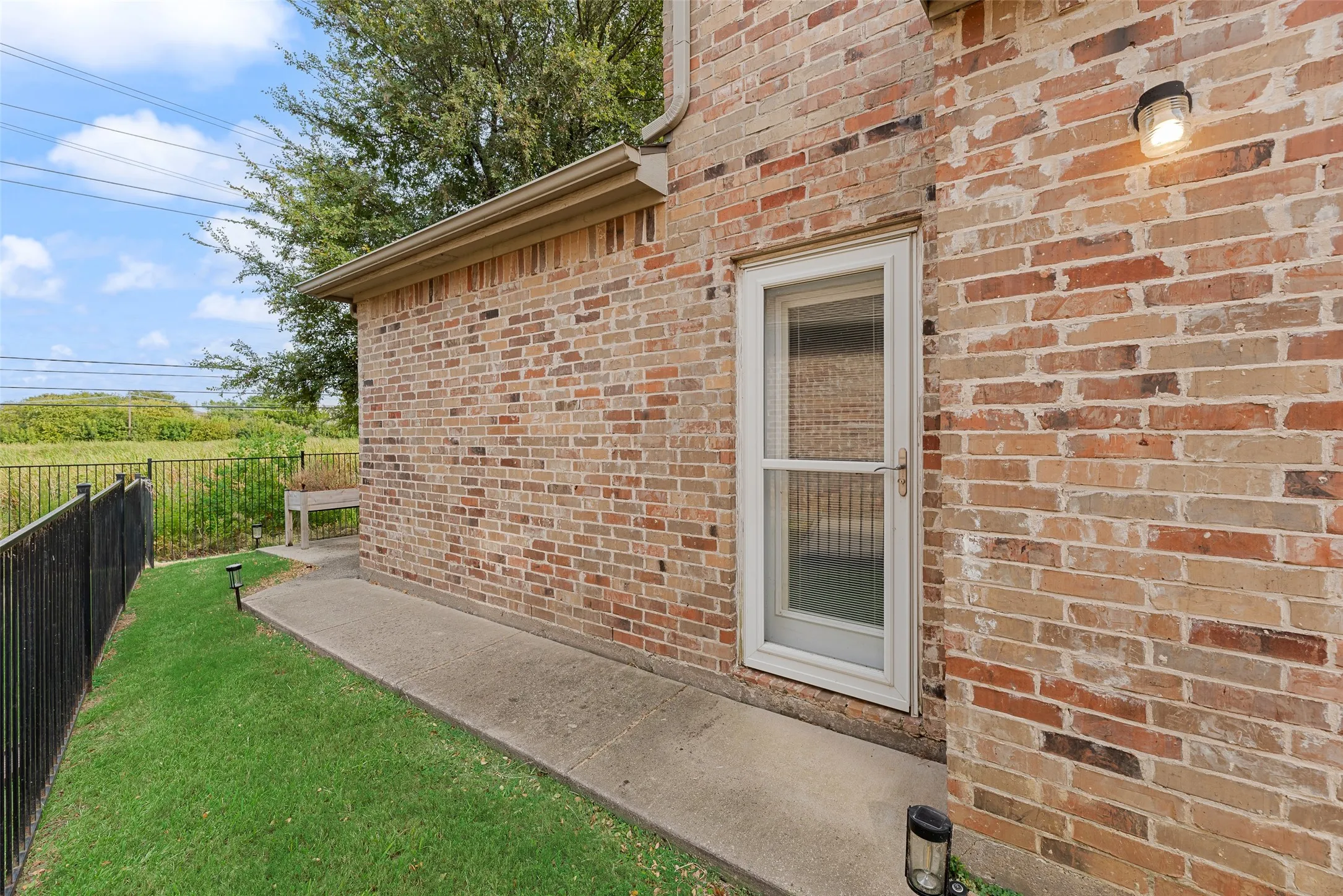 Townhouse For Rent in Dallas County , 1230 Bethel School Court, Coppell, Texas 75019, 3 Bedroom, 4 Bathroom, 2 Garage spaces, 1,756 Sqft, built in 2006, mls#21368431, Real Estate Agent in Coppell, Homes For Rent in Dallas county, Homes For Rent in Coppell, Realtor in Coppell Texas, Real Estate Brokerage Independent Realty Texas, Luminita Cordes Realtor