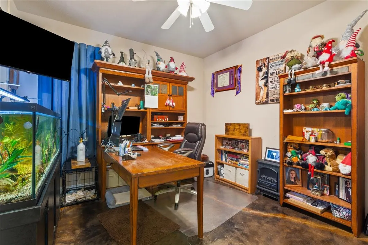 Single Family Residence For Sale in Mc Lennan County , 1408 Laurel Park, Robinson, Texas 76706, 4 Bedroom, 3 Bathroom, 3 Garage spaces, 2,480 Sqft, built in 2004, mls#21368468, Real Estate Agent in Robinson, Homes For Sale in Mc Lennan county, Homes For Sale in Robinson, Realtor in Robinson Texas, Real Estate Brokerage Independent Realty Texas, Luminita Cordes Realtor