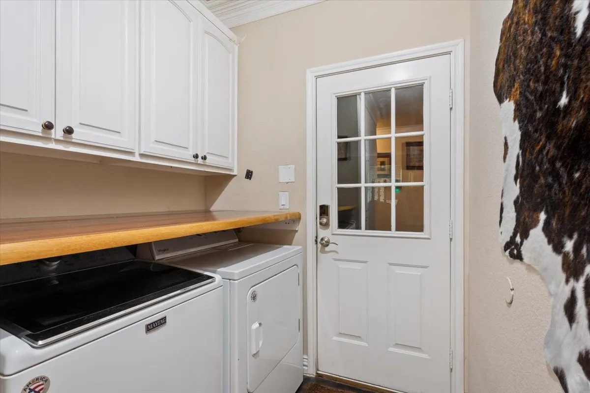 Single Family Residence For Sale in Mc Lennan County , 1408 Laurel Park, Robinson, Texas 76706, 4 Bedroom, 3 Bathroom, 3 Garage spaces, 2,480 Sqft, built in 2004, mls#21368468, Real Estate Agent in Robinson, Homes For Sale in Mc Lennan county, Homes For Sale in Robinson, Realtor in Robinson Texas, Real Estate Brokerage Independent Realty Texas, Luminita Cordes Realtor