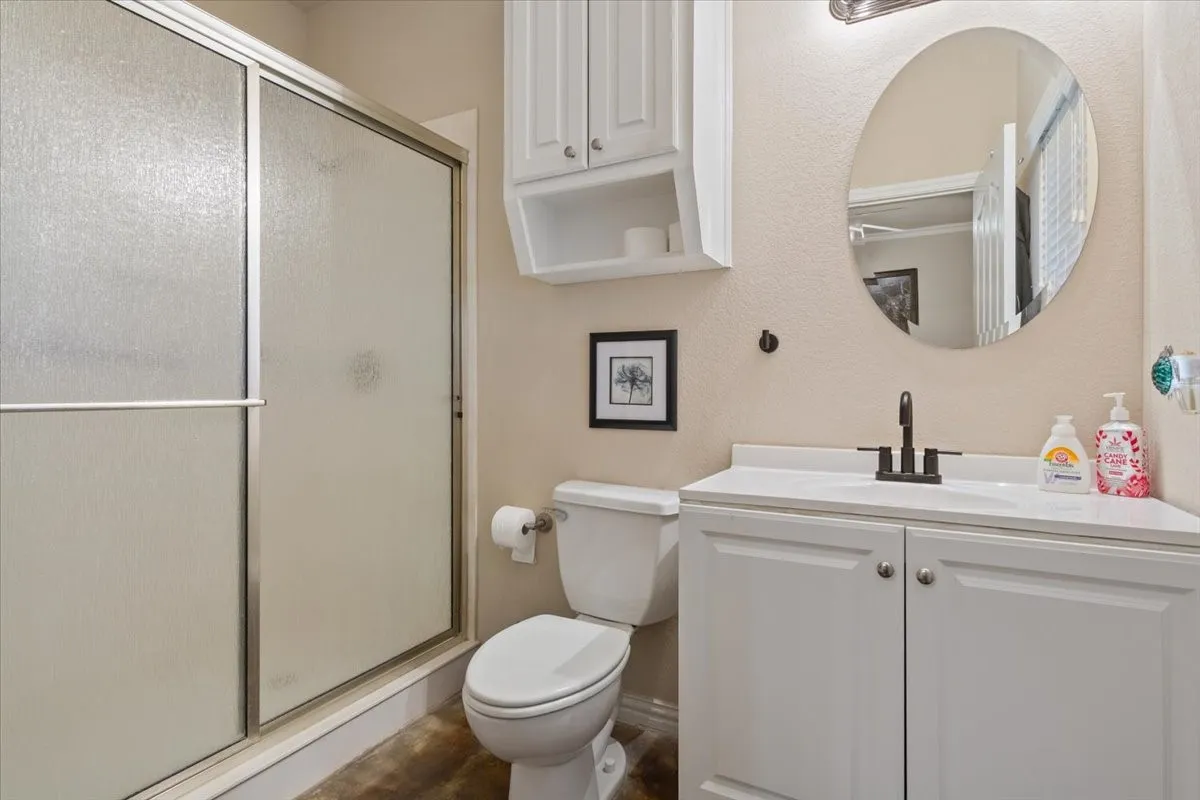 Single Family Residence For Sale in Mc Lennan County , 1408 Laurel Park, Robinson, Texas 76706, 4 Bedroom, 3 Bathroom, 3 Garage spaces, 2,480 Sqft, built in 2004, mls#21368468, Real Estate Agent in Robinson, Homes For Sale in Mc Lennan county, Homes For Sale in Robinson, Realtor in Robinson Texas, Real Estate Brokerage Independent Realty Texas, Luminita Cordes Realtor