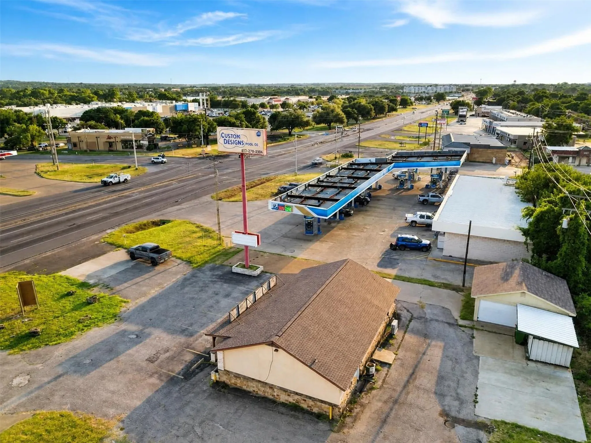 Business For Sale in Hood County , 904 E US Highway 377, Granbury, Texas 76048, 0, 0, Garage spaces, 0 Sqft, built in 1985, mls#21368746, Real Estate Agent in Granbury, Homes For Sale in Hood county, Homes For Sale in Granbury, Realtor in Granbury Texas, Real Estate Brokerage Independent Realty Texas, Luminita Cordes Realtor