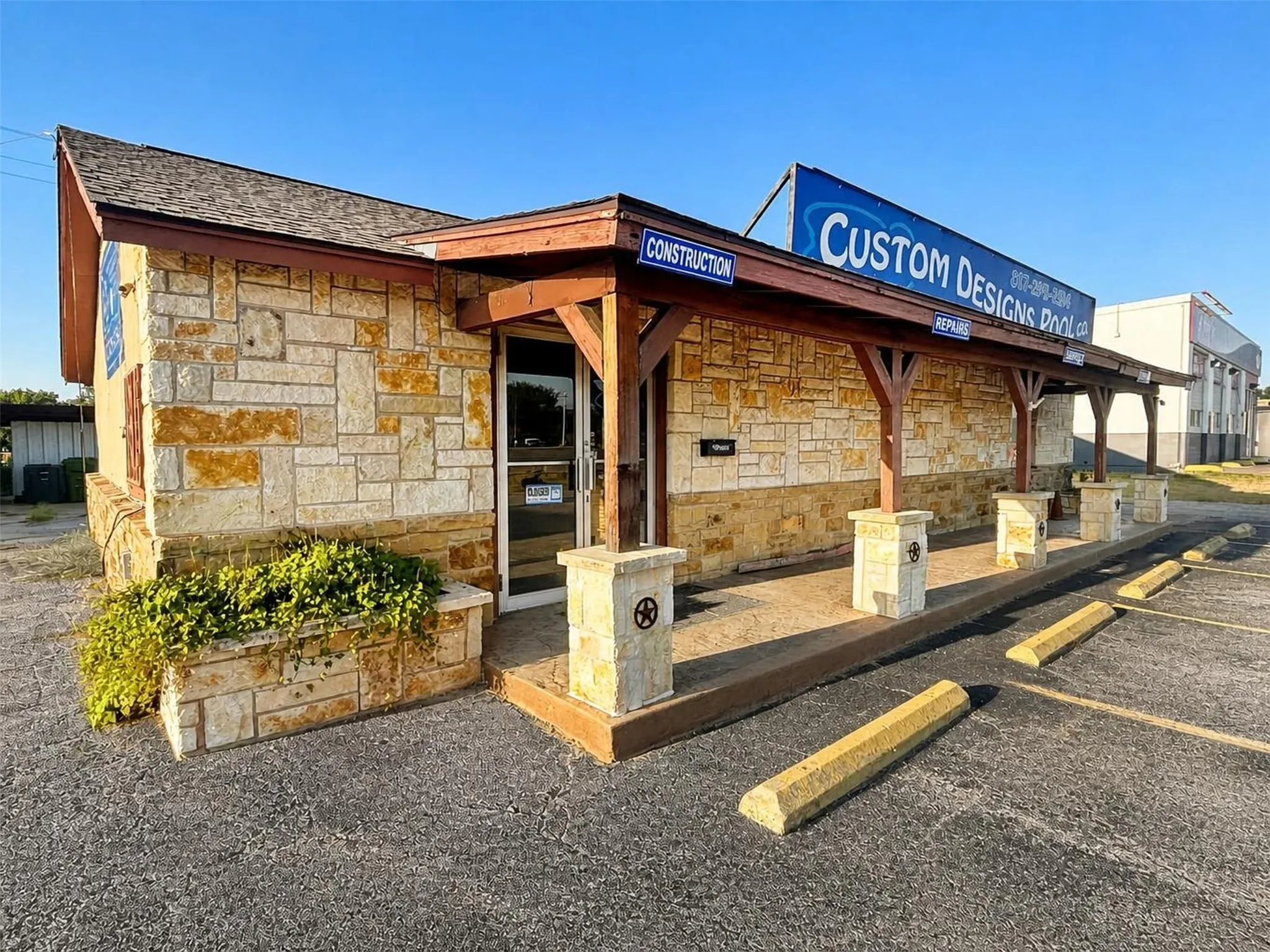 Business For Sale in Hood County , 904 E US Highway 377, Granbury, Texas 76048, 0, 0, Garage spaces, 0 Sqft, built in 1985, mls#21368746, Real Estate Agent in Granbury, Homes For Sale in Hood county, Homes For Sale in Granbury, Realtor in Granbury Texas, Real Estate Brokerage Independent Realty Texas, Luminita Cordes Realtor