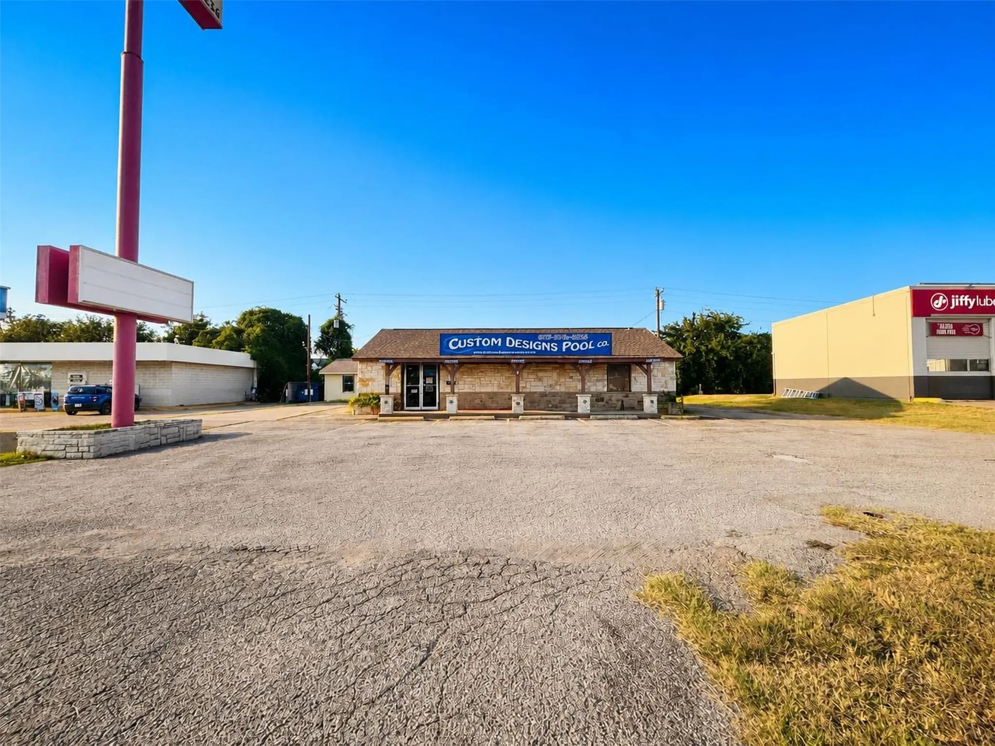 Business For Sale in Hood County , 904 E US Highway 377, Granbury, Texas 76048, 0, 0, Garage spaces, 0 Sqft, built in 1985, mls#21368746, Real Estate Agent in Granbury, Homes For Sale in Hood county, Homes For Sale in Granbury, Realtor in Granbury Texas, Real Estate Brokerage Independent Realty Texas, Luminita Cordes Realtor
