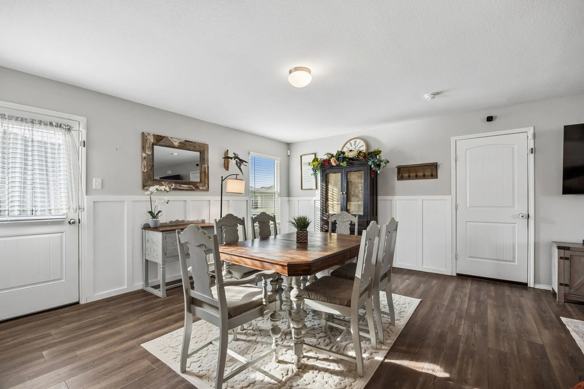 Single Family Residence For Sale in Kaufman County , 5545 Berea Street, Forney, Texas 75126, 3 Bedroom, 2 Bathroom, 2 Garage spaces, 1,450 Sqft, built in 2019, mls#21368749, Real Estate Agent in Forney, Homes For Sale in Kaufman county, Homes For Sale in Forney, Realtor in Forney Texas, Real Estate Brokerage Independent Realty Texas, Luminita Cordes Realtor