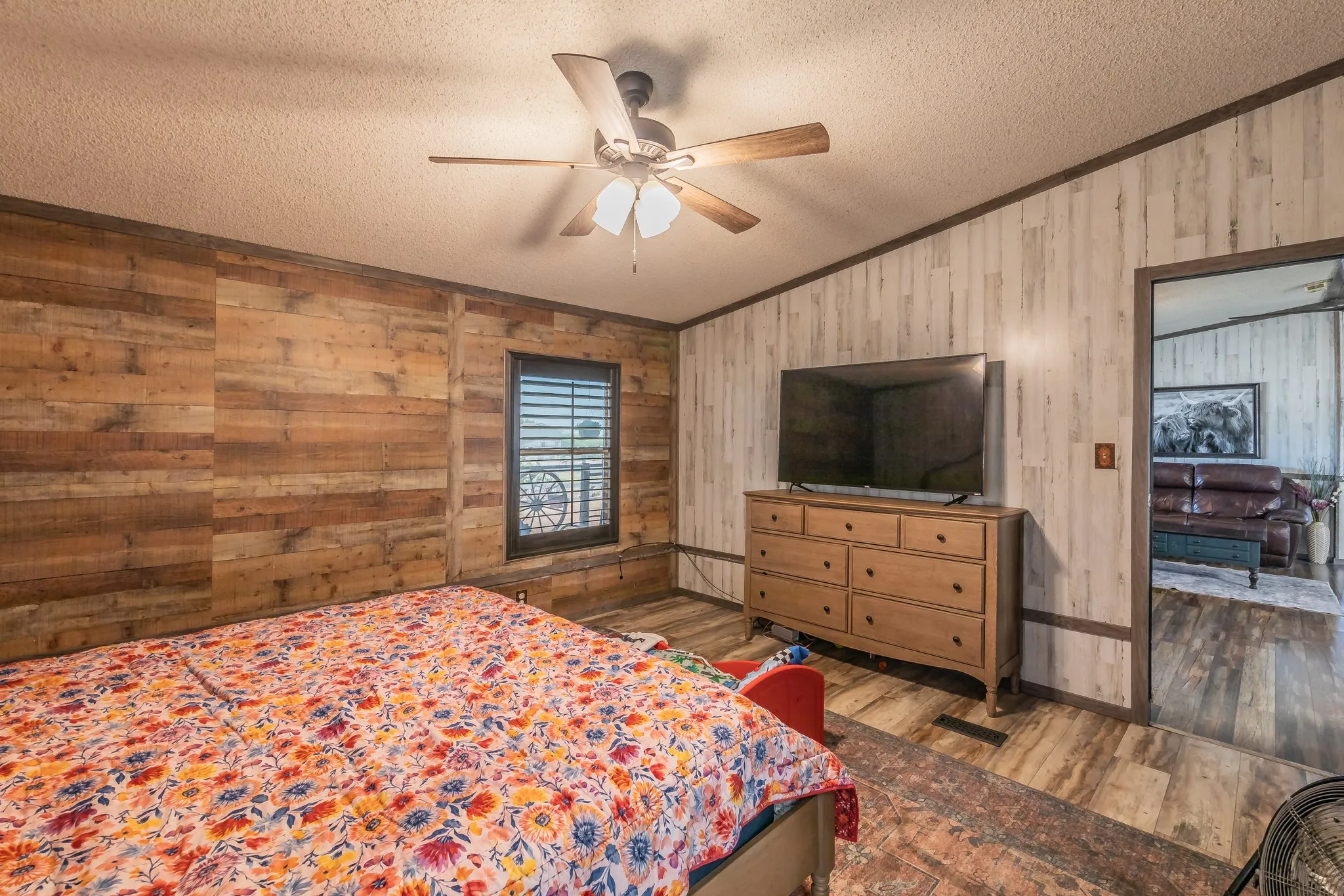 Mobile Home For Sale in Wise County , 157 Judge Court, New Fairview, Texas 76078, 3 Bedroom, 2 Bathroom, 2 Garage spaces, 1,792 Sqft, built in 2002, mls#21368332, Real Estate Agent in New Fairview, Homes For Sale in Wise county, Homes For Sale in New Fairview, Realtor in New Fairview Texas, Real Estate Brokerage Independent Realty Texas, Luminita Cordes Realtor