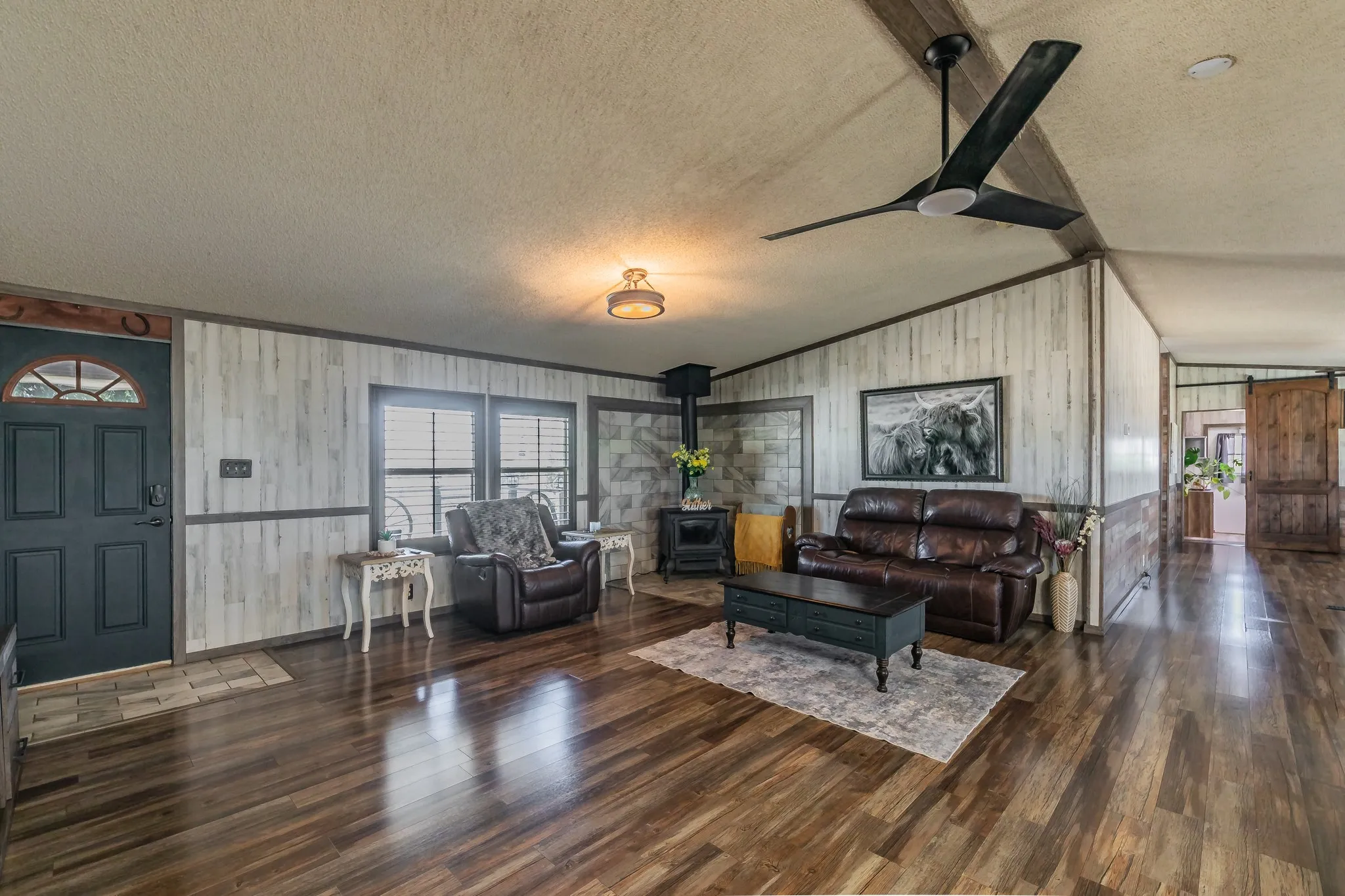 Mobile Home For Sale in Wise County , 157 Judge Court, New Fairview, Texas 76078, 3 Bedroom, 2 Bathroom, 2 Garage spaces, 1,792 Sqft, built in 2002, mls#21368332, Real Estate Agent in New Fairview, Homes For Sale in Wise county, Homes For Sale in New Fairview, Realtor in New Fairview Texas, Real Estate Brokerage Independent Realty Texas, Luminita Cordes Realtor