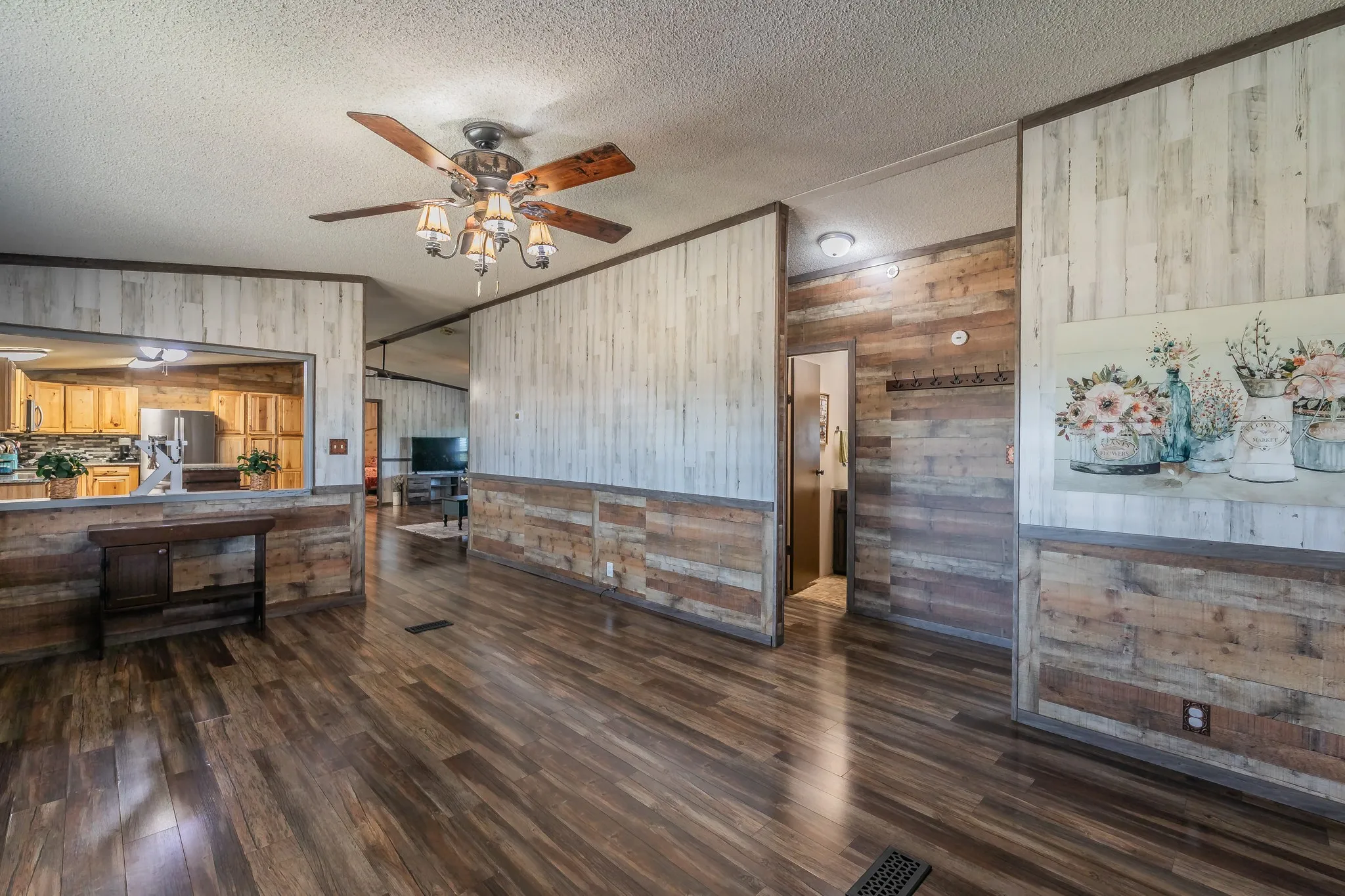 Mobile Home For Sale in Wise County , 157 Judge Court, New Fairview, Texas 76078, 3 Bedroom, 2 Bathroom, 2 Garage spaces, 1,792 Sqft, built in 2002, mls#21368332, Real Estate Agent in New Fairview, Homes For Sale in Wise county, Homes For Sale in New Fairview, Realtor in New Fairview Texas, Real Estate Brokerage Independent Realty Texas, Luminita Cordes Realtor