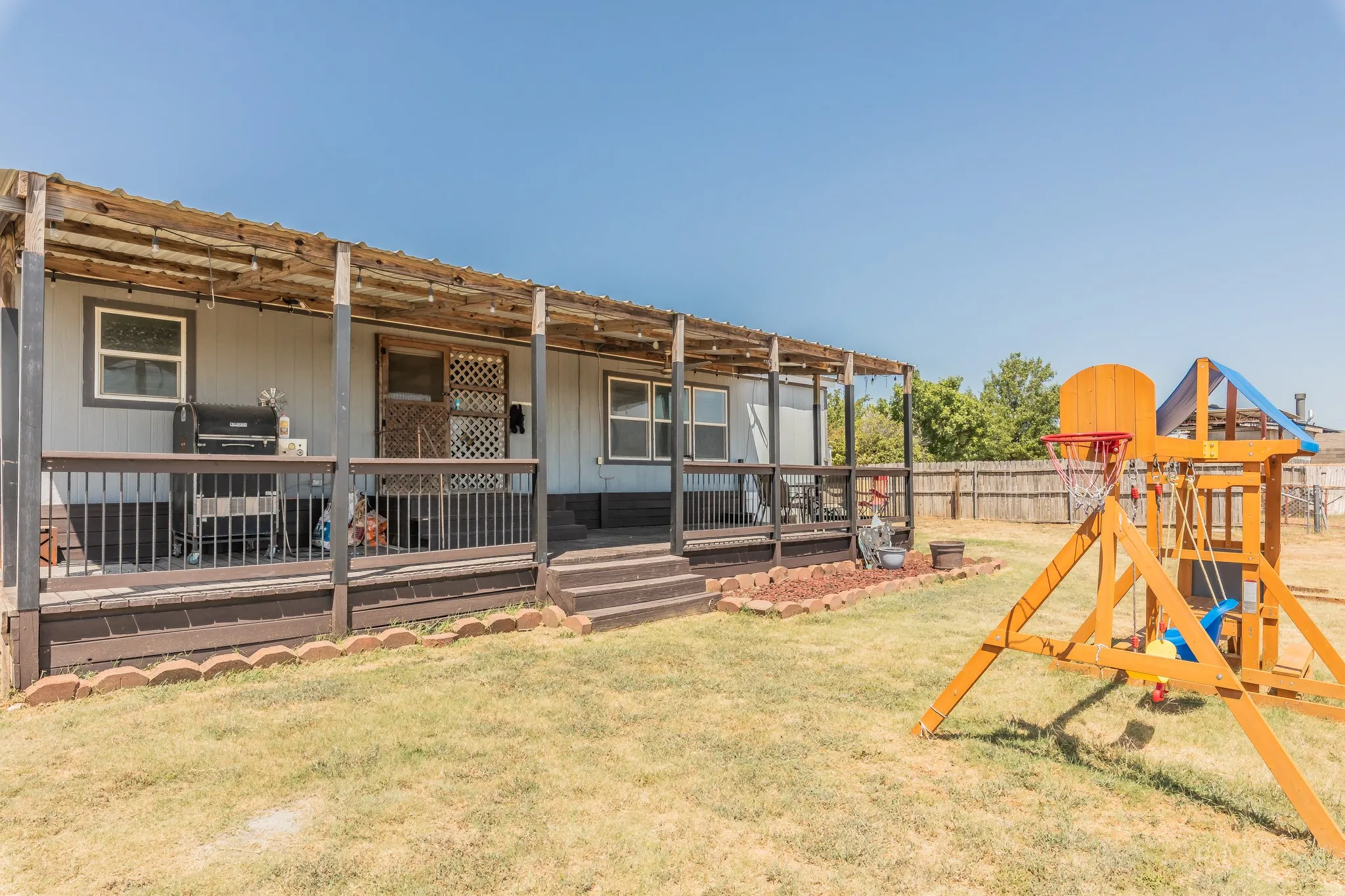 Mobile Home For Sale in Wise County , 157 Judge Court, New Fairview, Texas 76078, 3 Bedroom, 2 Bathroom, 2 Garage spaces, 1,792 Sqft, built in 2002, mls#21368332, Real Estate Agent in New Fairview, Homes For Sale in Wise county, Homes For Sale in New Fairview, Realtor in New Fairview Texas, Real Estate Brokerage Independent Realty Texas, Luminita Cordes Realtor