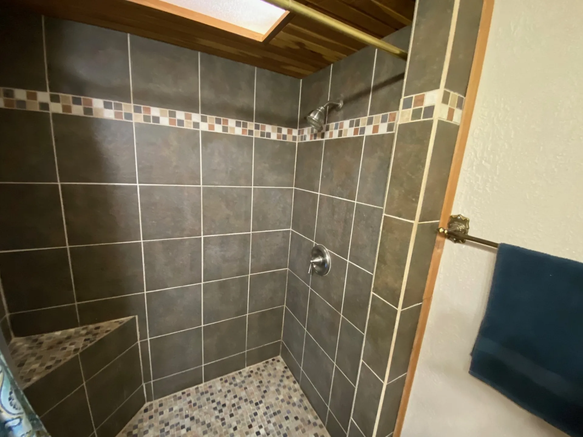 Single Family Residence For Sale in Red River (TX) County , 603 W 11th Street, Clarksville, Texas 75426, 3 Bedroom, 2 Bathroom, Garage spaces, 2,345 Sqft, built in 1977, mls#21368772, Real Estate Agent in Clarksville, Homes For Sale in Red River (TX) county, Homes For Sale in Clarksville, Realtor in Clarksville Texas, Real Estate Brokerage Independent Realty Texas, Luminita Cordes Realtor