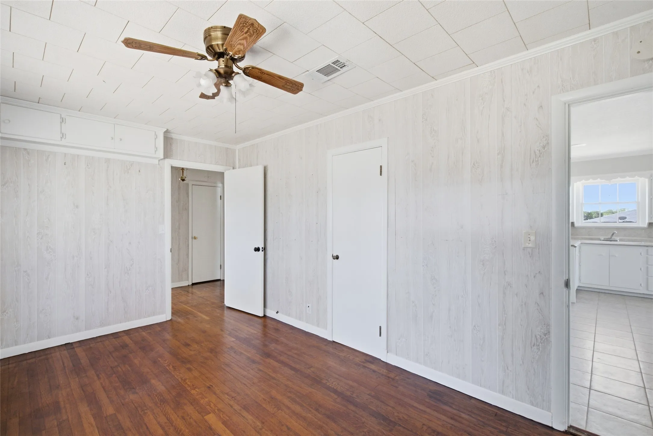 Office For Sale in Hamilton County , 700 E Main Street, Hamilton, Texas 76531, 0, 0, Garage spaces, 0 Sqft, built in 1975, mls#21368763, Real Estate Agent in Hamilton, Homes For Sale in Hamilton county, Homes For Sale in Hamilton, Realtor in Hamilton Texas, Real Estate Brokerage Independent Realty Texas, Luminita Cordes Realtor
