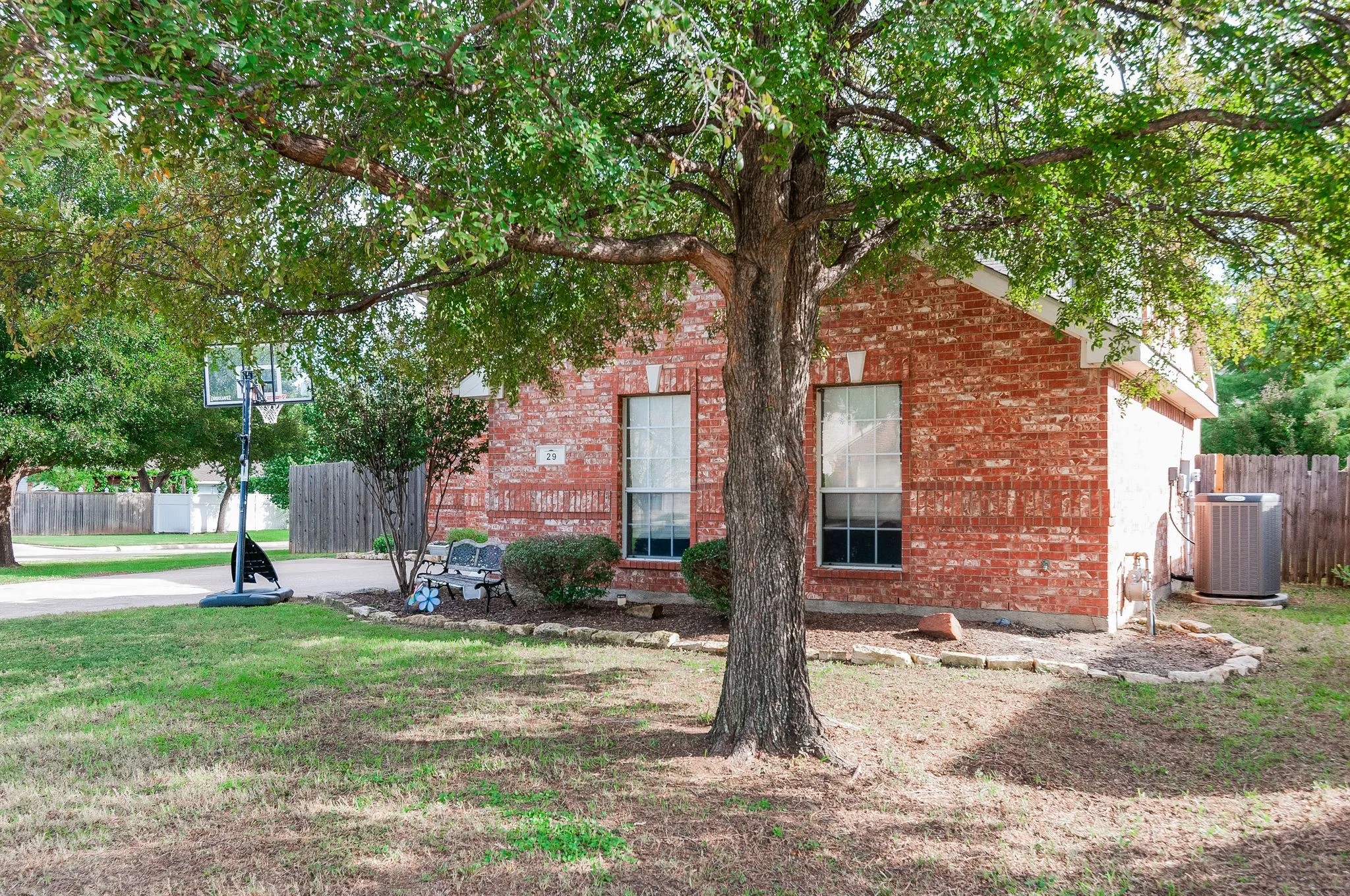 Single Family Residence For Rent in Denton County , 29 Chimney Rock Drive, Trophy Club, Texas 76262, 3 Bedroom, 3 Bathroom, 2 Garage spaces, 2,121 Sqft, built in 1996, mls#21368737, Real Estate Agent in Trophy Club, Homes For Rent in Denton county, Homes For Rent in Trophy Club, Realtor in Trophy Club Texas, Real Estate Brokerage Independent Realty Texas, Luminita Cordes Realtor