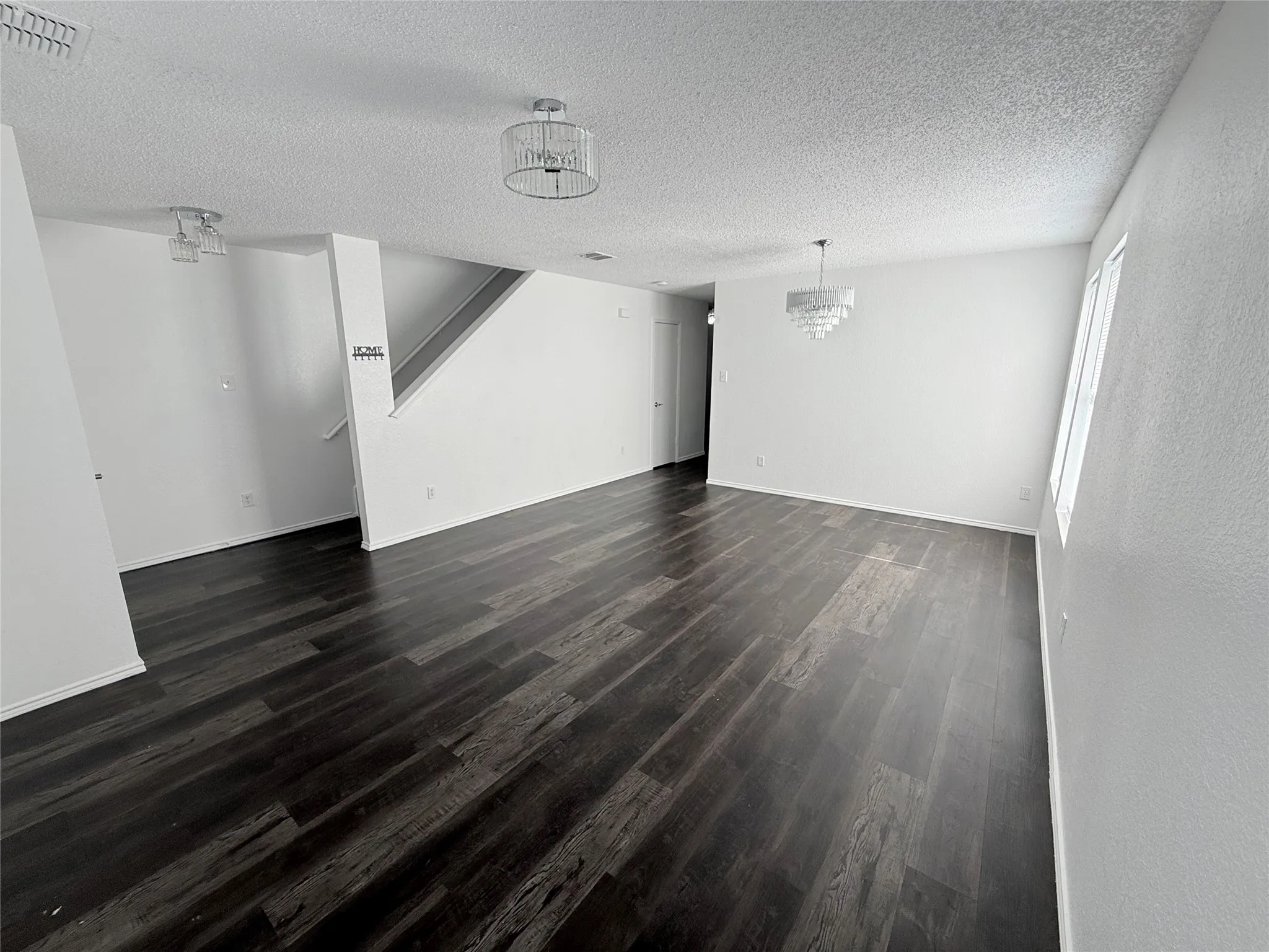 Single Family Residence For Sale in Denton County , 1212 Rambling Brook Trail, Denton, Texas 76210, 4 Bedroom, 3 Bathroom, 2 Garage spaces, 2,318 Sqft, built in 2000, mls#21368270, Real Estate Agent in Denton, Homes For Sale in Denton county, Homes For Sale in Denton, Realtor in Denton Texas, Real Estate Brokerage Independent Realty Texas, Luminita Cordes Realtor