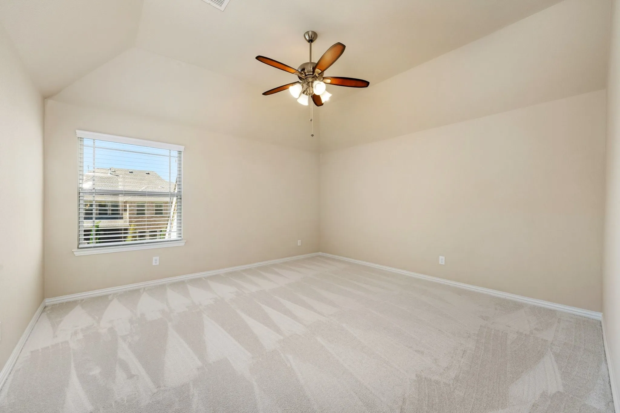 Single Family Residence For Rent in Collin County , 1730 Sweetwater Lane, Prosper, Texas 75078, 5 Bedroom, 5 Bathroom, 3 Garage spaces, 4,714 Sqft, built in 2017, mls#21368760, Real Estate Agent in Prosper, Homes For Rent in Collin county, Homes For Rent in Prosper, Realtor in Prosper Texas, Real Estate Brokerage Independent Realty Texas, Luminita Cordes Realtor
