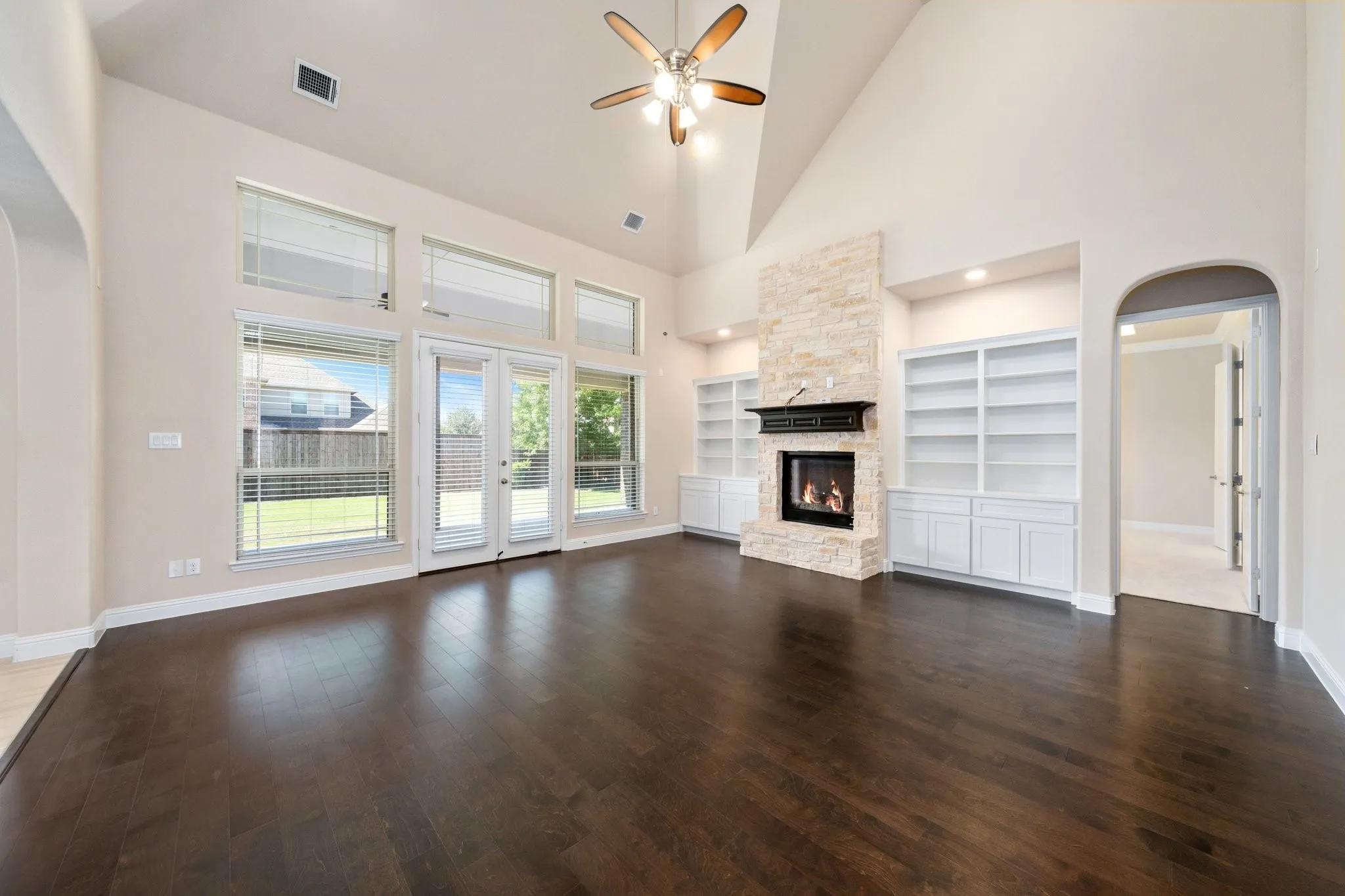 Single Family Residence For Rent in Collin County , 1730 Sweetwater Lane, Prosper, Texas 75078, 5 Bedroom, 5 Bathroom, 3 Garage spaces, 4,714 Sqft, built in 2017, mls#21368760, Real Estate Agent in Prosper, Homes For Rent in Collin county, Homes For Rent in Prosper, Realtor in Prosper Texas, Real Estate Brokerage Independent Realty Texas, Luminita Cordes Realtor