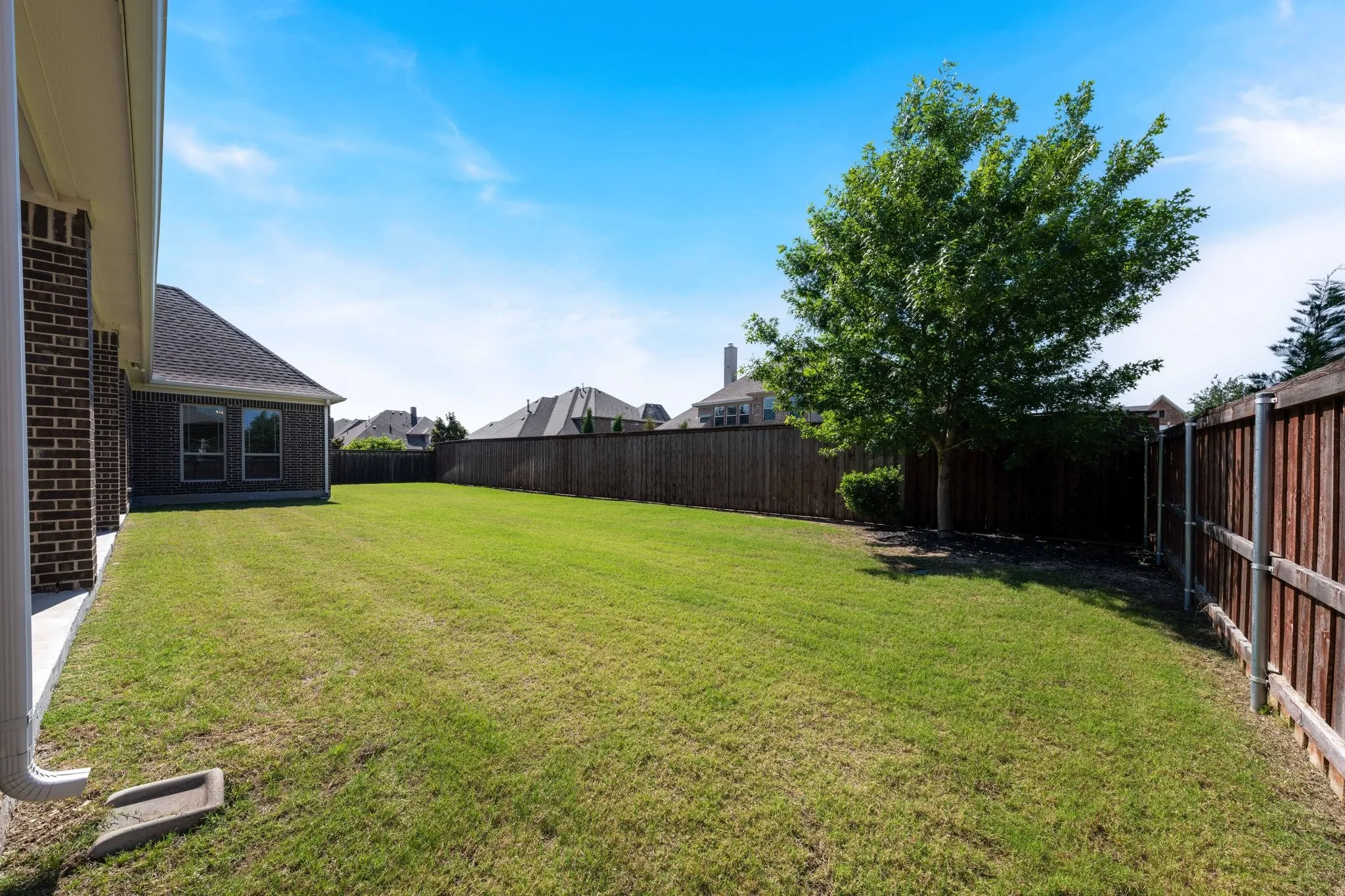 Single Family Residence For Rent in Collin County , 1730 Sweetwater Lane, Prosper, Texas 75078, 5 Bedroom, 5 Bathroom, 3 Garage spaces, 4,714 Sqft, built in 2017, mls#21368760, Real Estate Agent in Prosper, Homes For Rent in Collin county, Homes For Rent in Prosper, Realtor in Prosper Texas, Real Estate Brokerage Independent Realty Texas, Luminita Cordes Realtor
