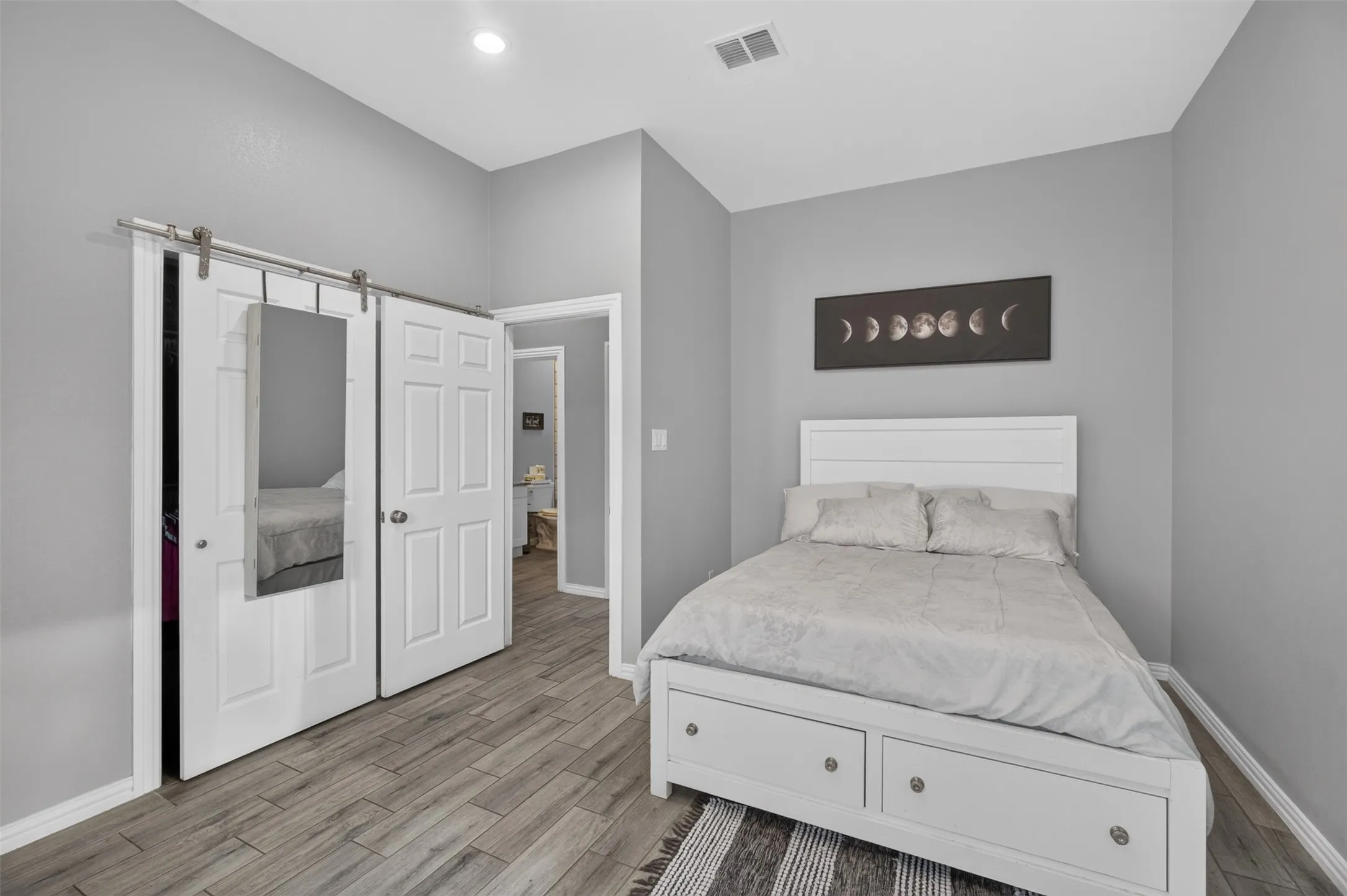 Duplex For Sale in Dallas County , 416 W 10th Street, Dallas, Texas 75208, 7 Bedroom, 4 Bathroom, Garage spaces, 0 Sqft, built in 2022, Price $2,600,000, mls#21367306, Real Estate Agent in Dallas, Homes For Sale in Dallas county, Homes For Sale in Dallas, Realtor in Dallas Texas, Real Estate Brokerage Independent Realty Texas, Luminita Cordes Realtor