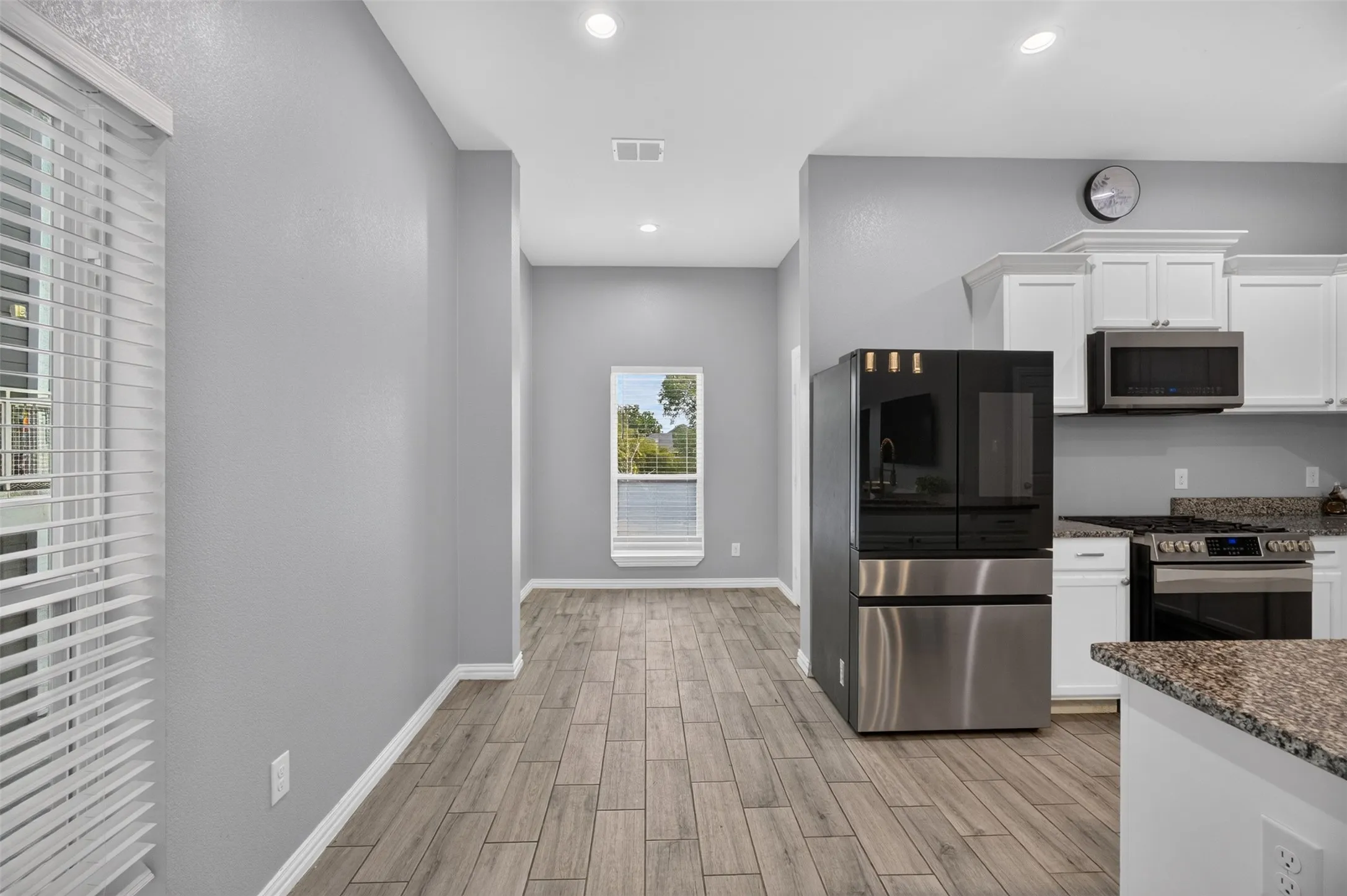 Duplex For Sale in Dallas County , 416 W 10th Street, Dallas, Texas 75208, 7 Bedroom, 4 Bathroom, Garage spaces, 0 Sqft, built in 2022, Price $2,600,000, mls#21367306, Real Estate Agent in Dallas, Homes For Sale in Dallas county, Homes For Sale in Dallas, Realtor in Dallas Texas, Real Estate Brokerage Independent Realty Texas, Luminita Cordes Realtor