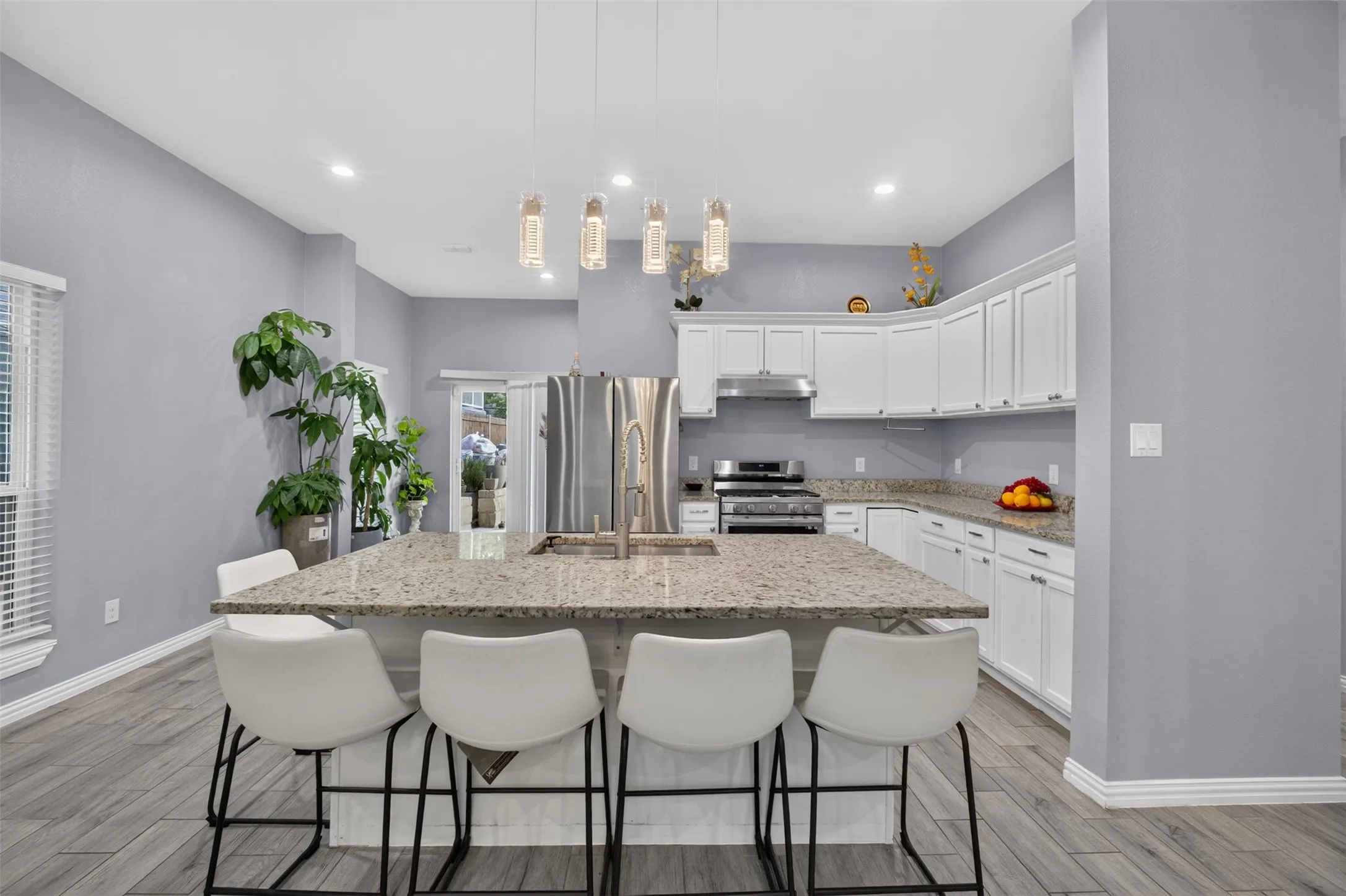 Duplex For Sale in Dallas County , 416 W 10th Street, Dallas, Texas 75208, 7 Bedroom, 4 Bathroom, Garage spaces, 0 Sqft, built in 2022, Price $2,600,000, mls#21367306, Real Estate Agent in Dallas, Homes For Sale in Dallas county, Homes For Sale in Dallas, Realtor in Dallas Texas, Real Estate Brokerage Independent Realty Texas, Luminita Cordes Realtor