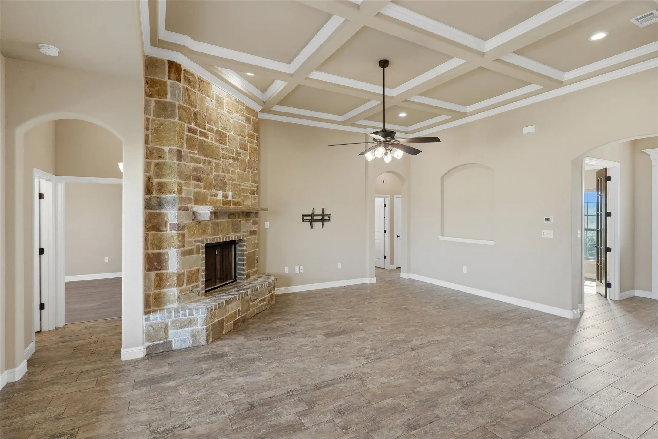 Single Family Residence For Sale in Johnson County , 8600 County Road 1229, Godley, Texas 76044, 4 Bedroom, 3 Bathroom, 2 Garage spaces, 2,479 Sqft, built in 2019, mls#21368653, Real Estate Agent in Godley, Homes For Sale in Johnson county, Homes For Sale in Godley, Realtor in Godley Texas, Real Estate Brokerage Independent Realty Texas, Luminita Cordes Realtor