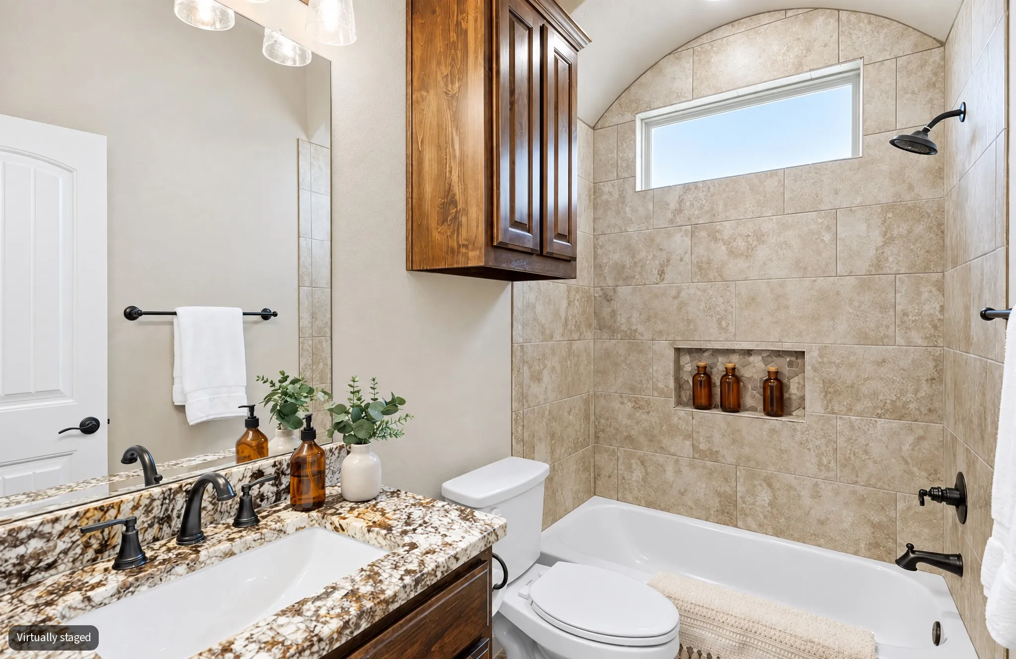 Single Family Residence For Sale in Johnson County , 8600 County Road 1229, Godley, Texas 76044, 4 Bedroom, 3 Bathroom, 2 Garage spaces, 2,479 Sqft, built in 2019, mls#21368653, Real Estate Agent in Godley, Homes For Sale in Johnson county, Homes For Sale in Godley, Realtor in Godley Texas, Real Estate Brokerage Independent Realty Texas, Luminita Cordes Realtor