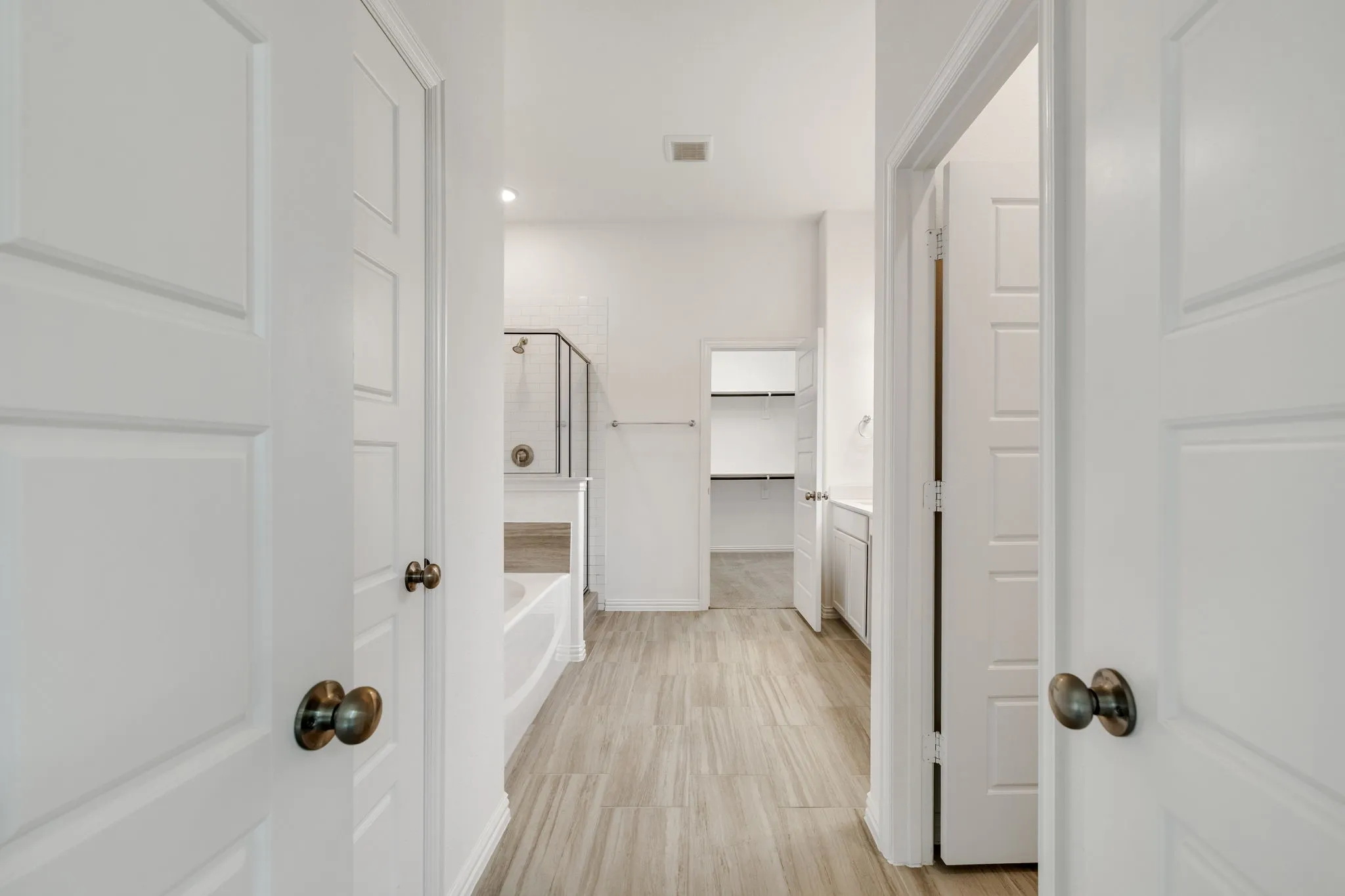 Single Family Residence For Rent in Collin County , 3100 Greenbriar Drive, Celina, Texas 75009, 3 Bedroom, 3 Bathroom, 2 Garage spaces, 2,207 Sqft, built in 2023, mls#21368755, Real Estate Agent in Celina, Homes For Rent in Collin county, Homes For Rent in Celina, Realtor in Celina Texas, Real Estate Brokerage Independent Realty Texas, Luminita Cordes Realtor